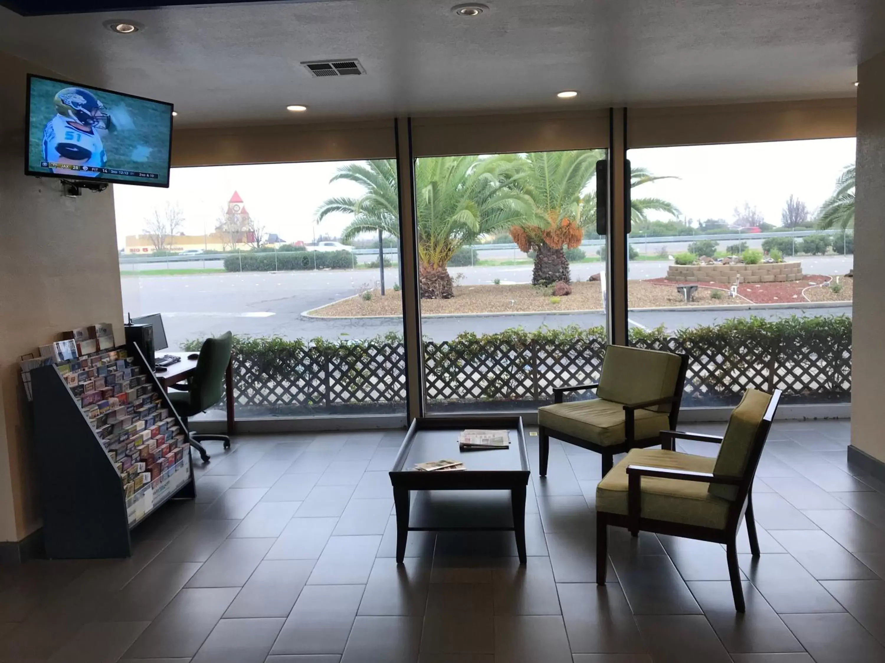 Lobby or reception, Seating Area in Americas Best Value Inn Vacaville