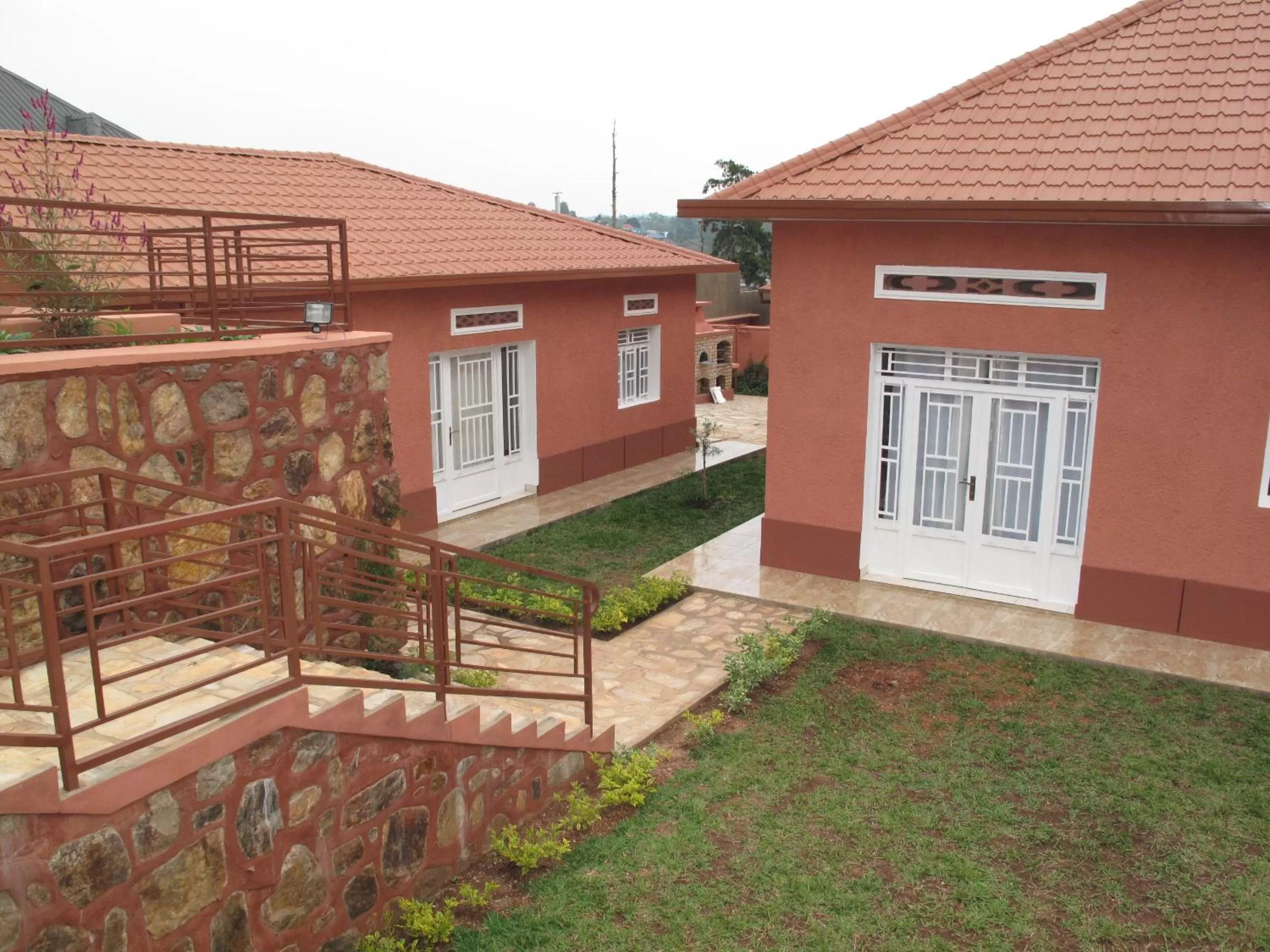 Property building in Hôtel Maisons-Sifa