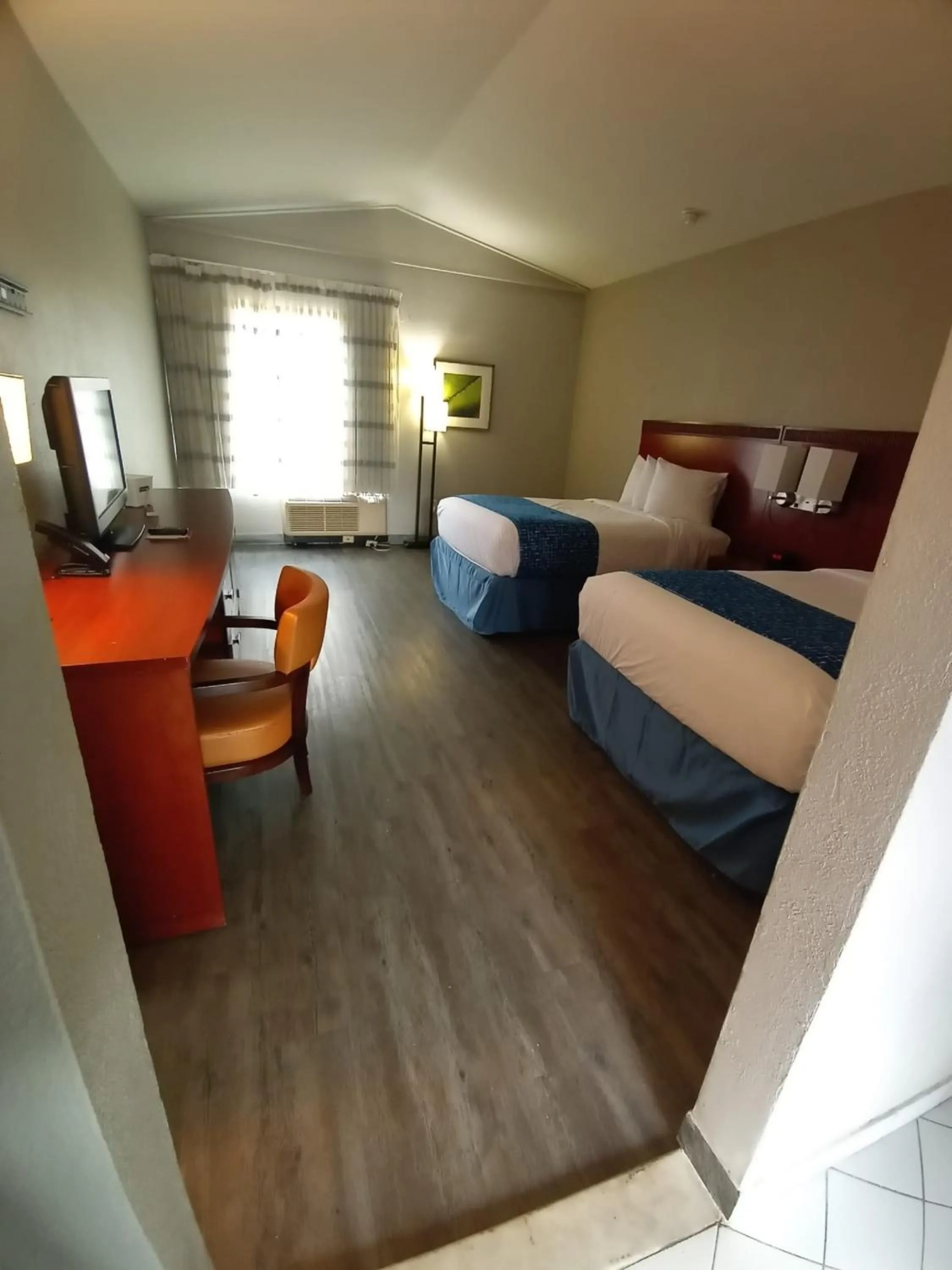 Bedroom in Travelodge by Wyndham Petersburg