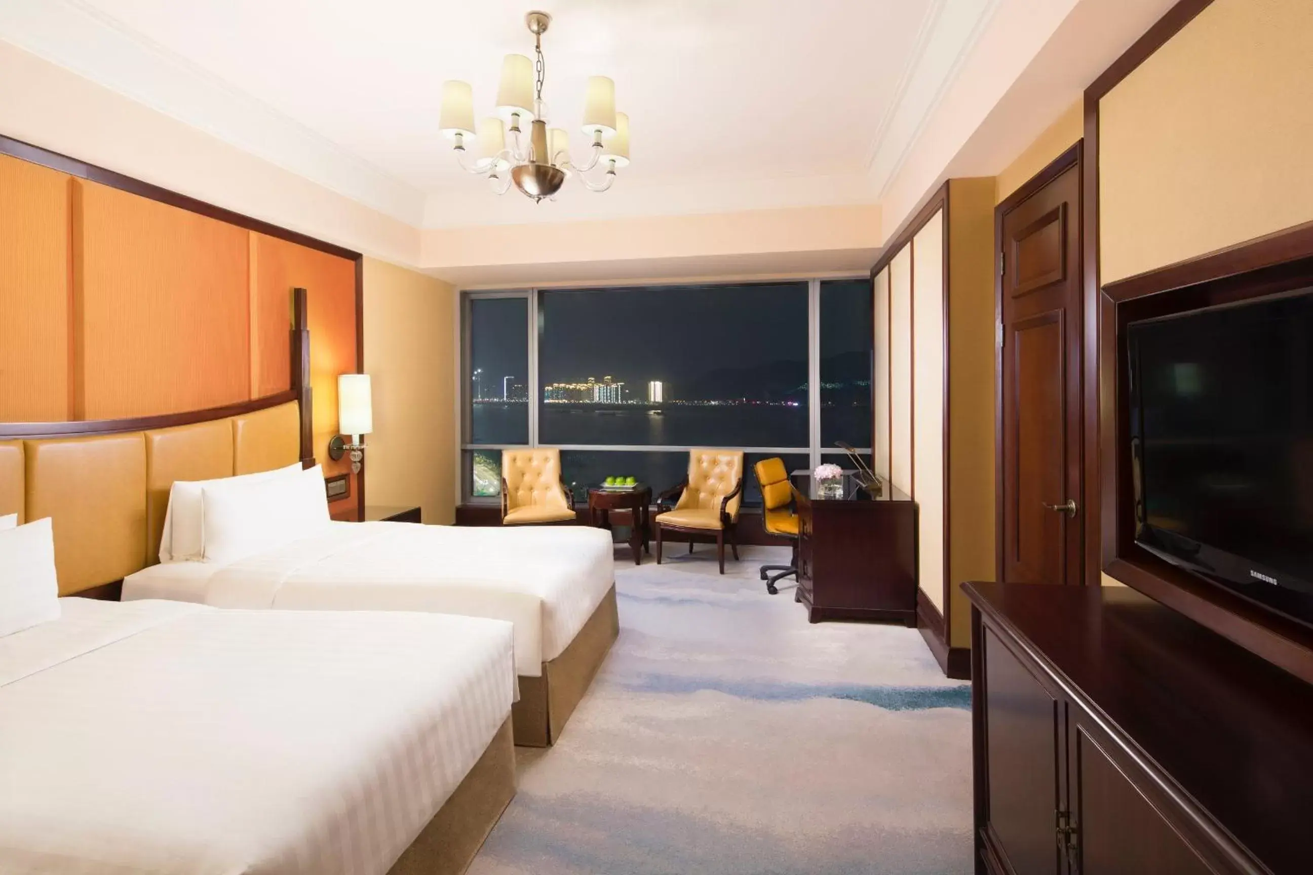 Photo of the whole room in Shangri-La Wenzhou