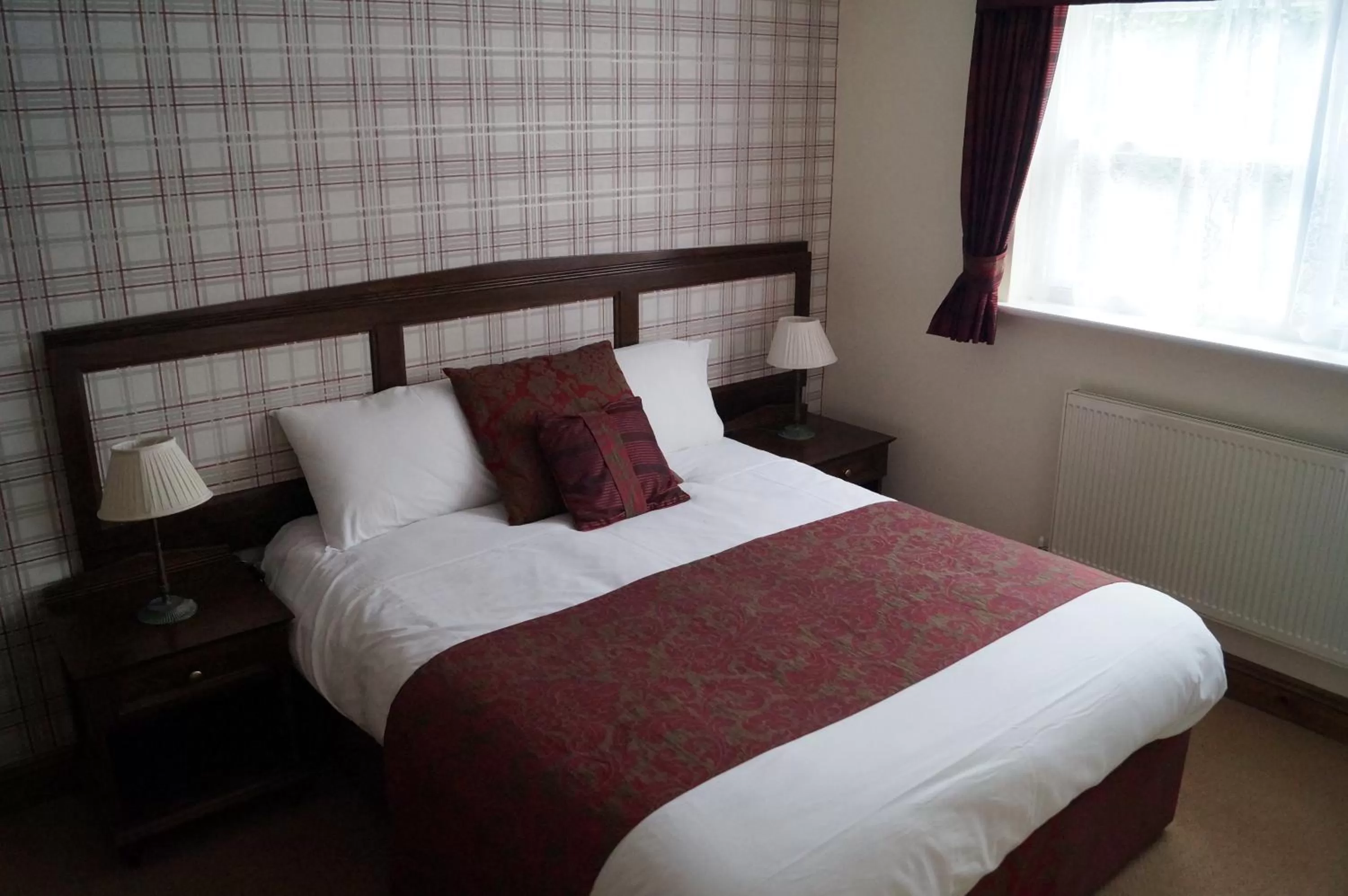 Bed in The Flying Bull Inn