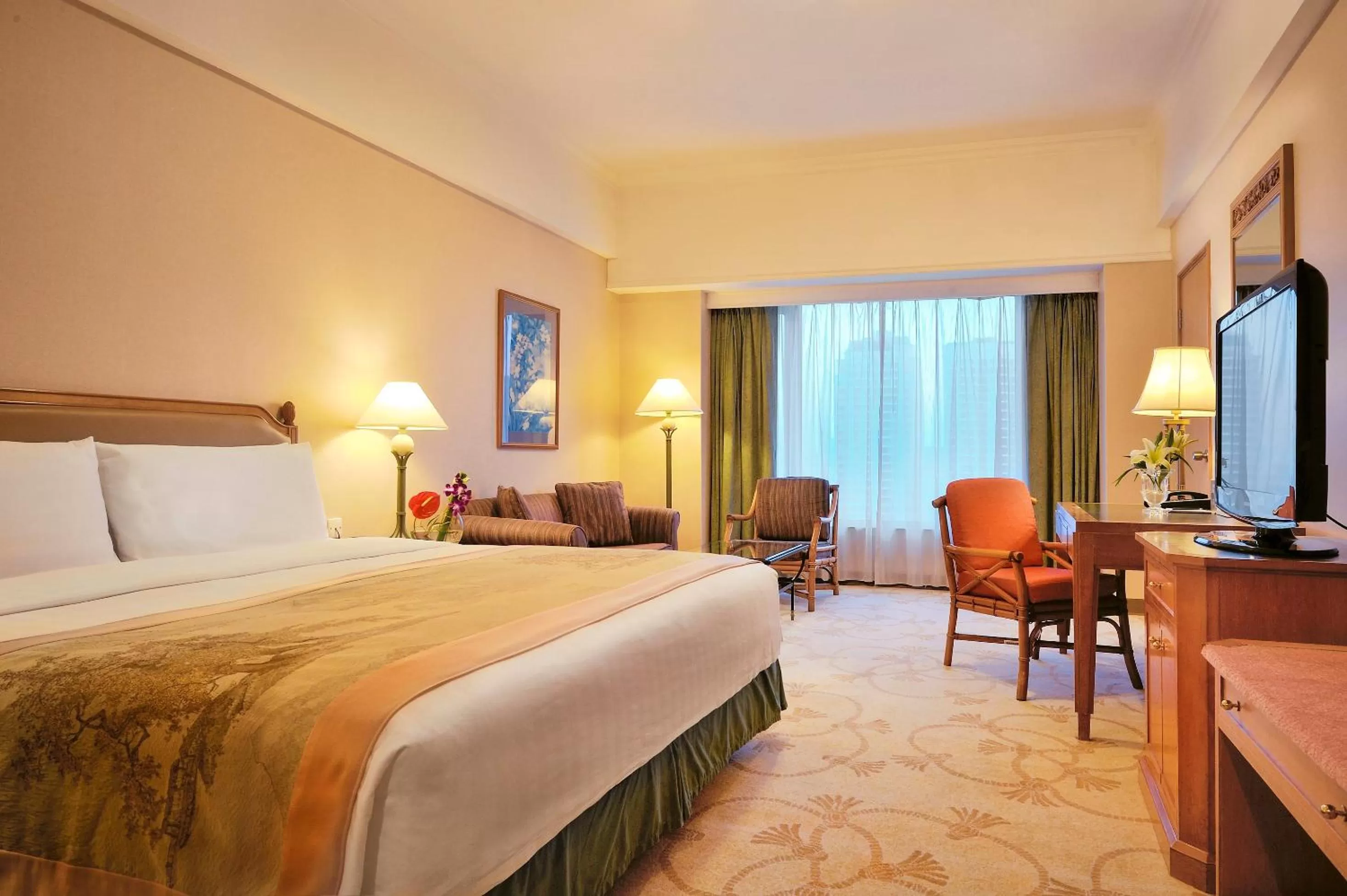 Living room, Bed in Shangri-La Beihai