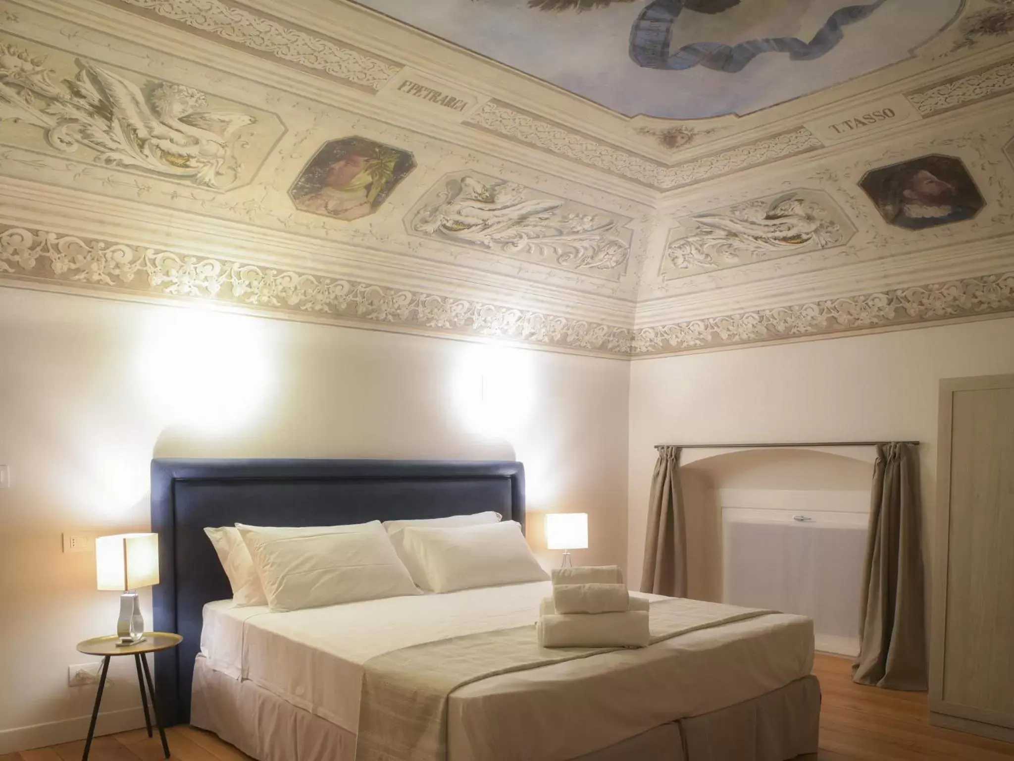 Bedroom, Bed in Hotel Palazzo Vannoni