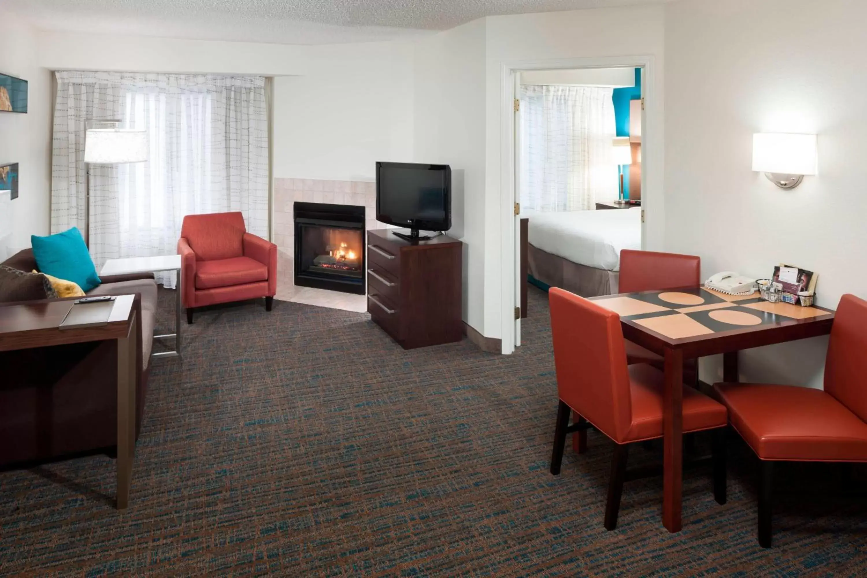 Living room, TV/Entertainment Center in Residence Inn Denver Highlands Ranch