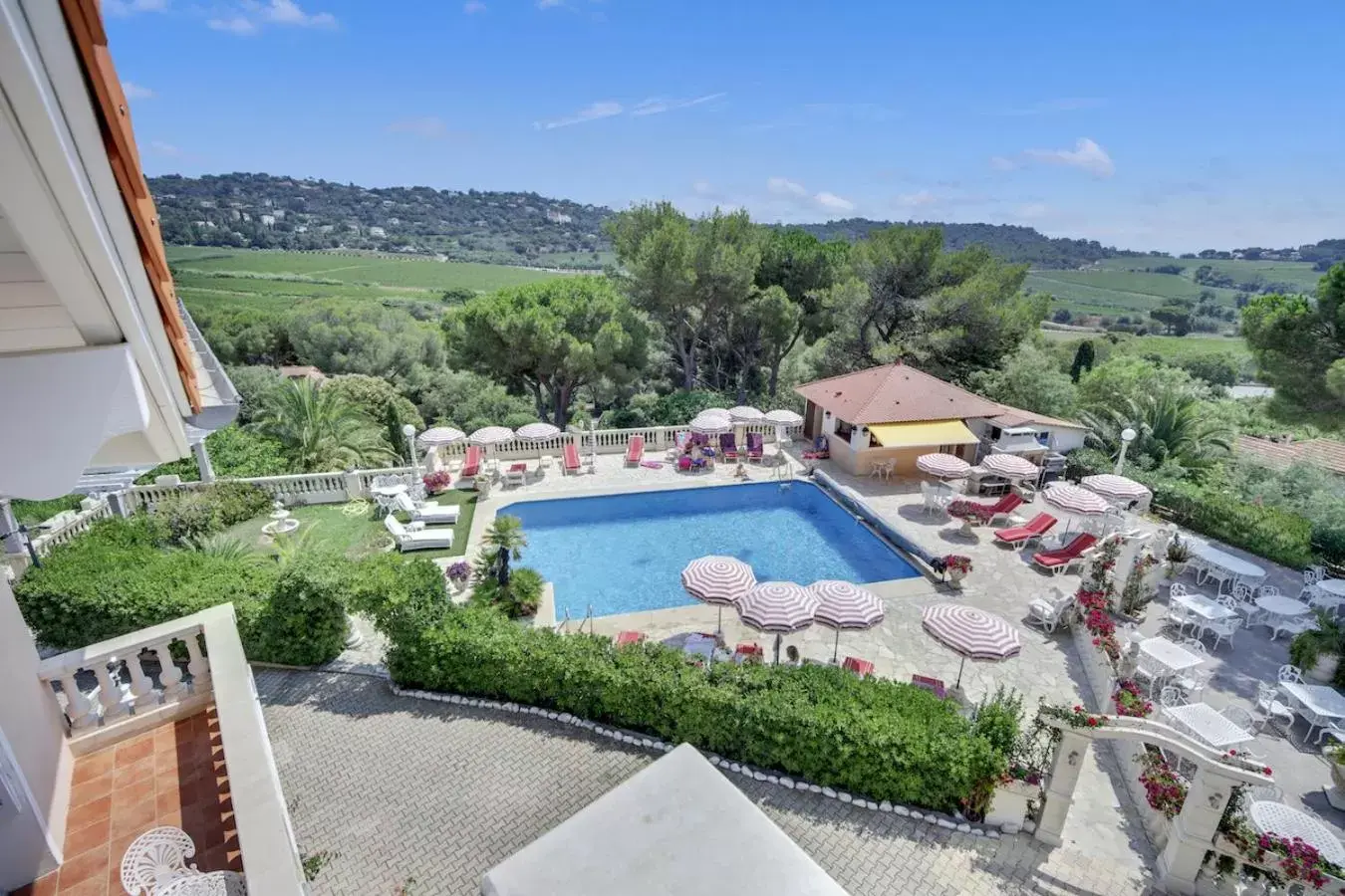 Pool View in Le Château de Mei Lese