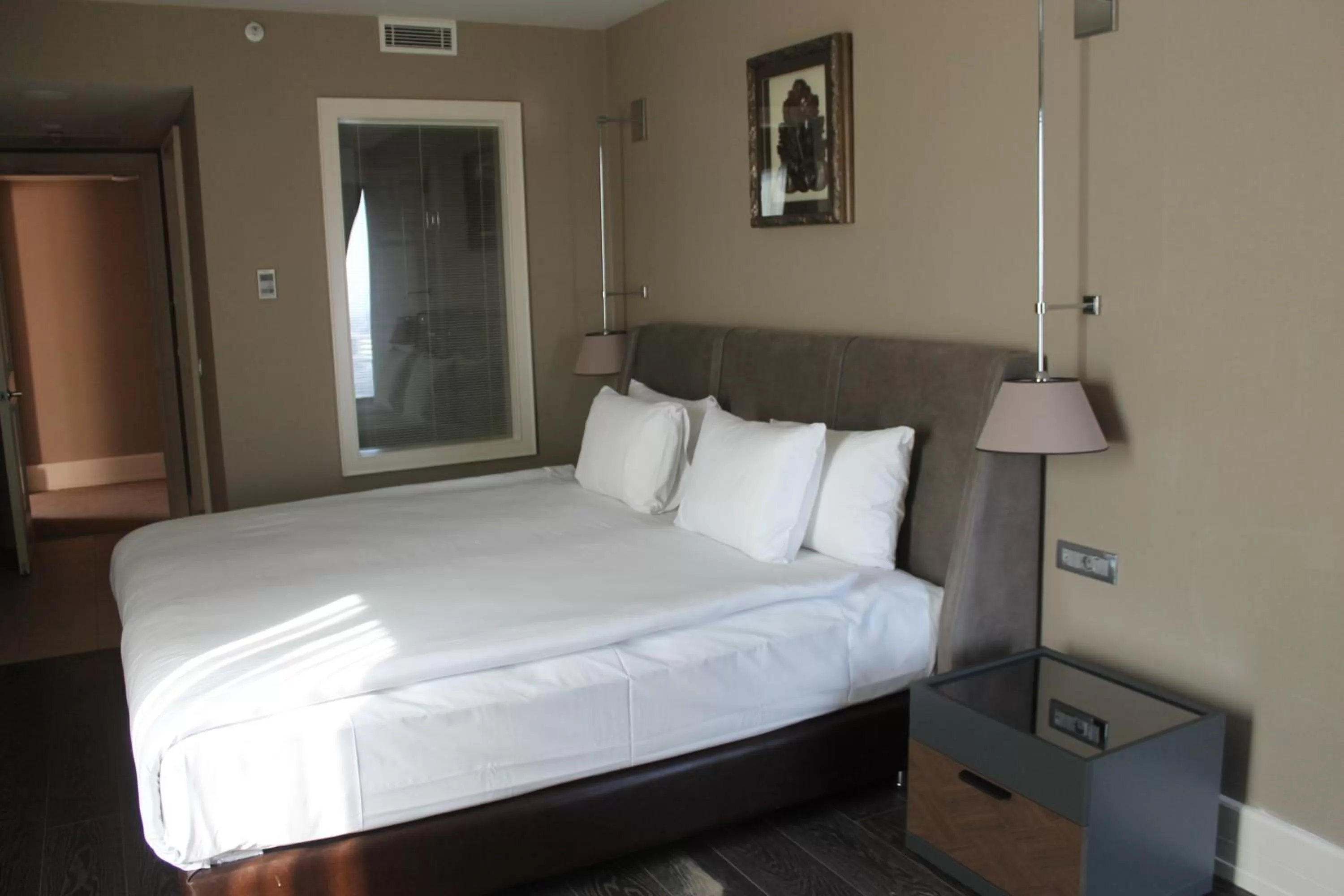 Bed in Windsor Hotel & Convention Center Istanbul