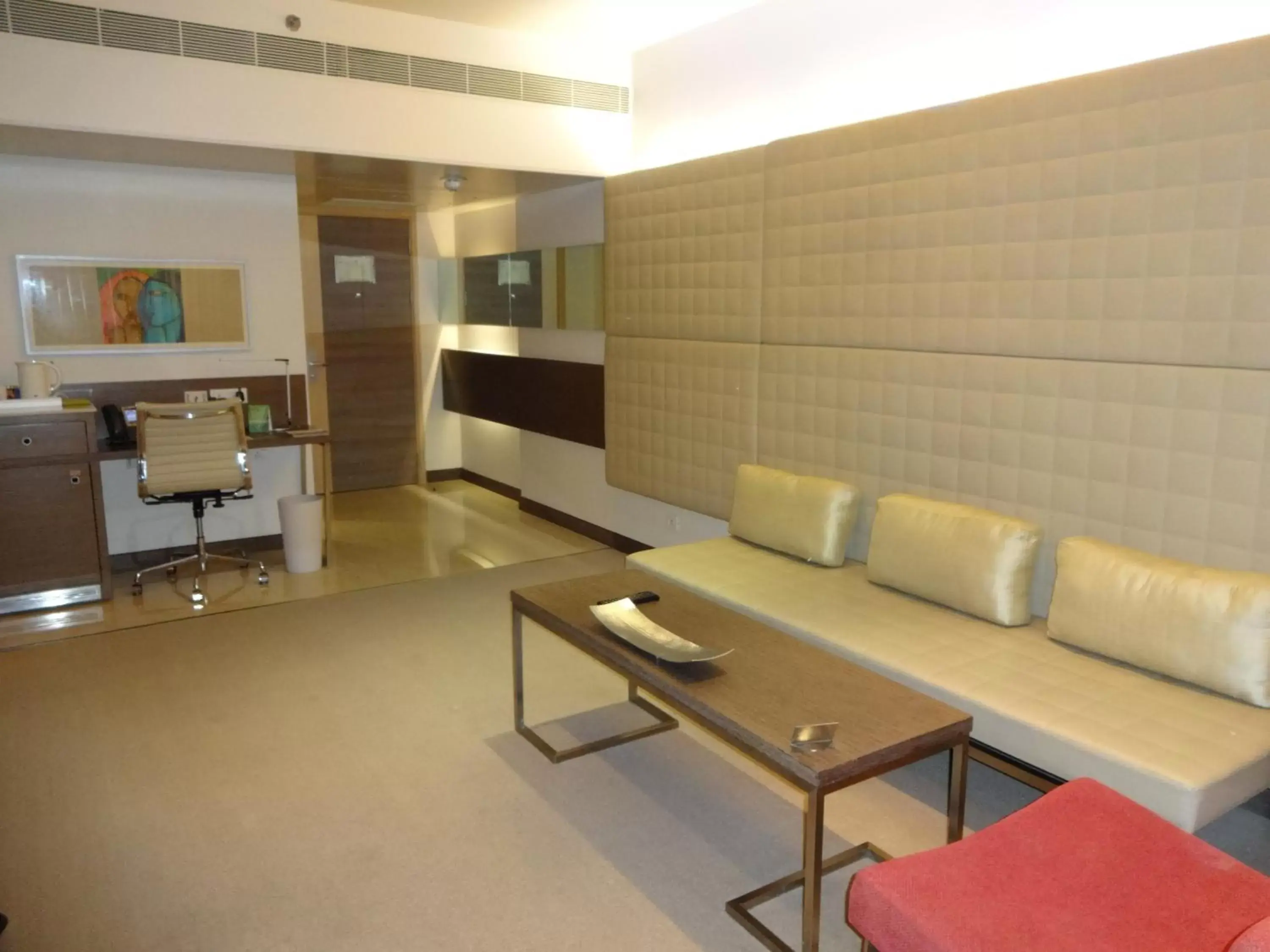 Living room, Seating Area in The Raintree, Anna Salai