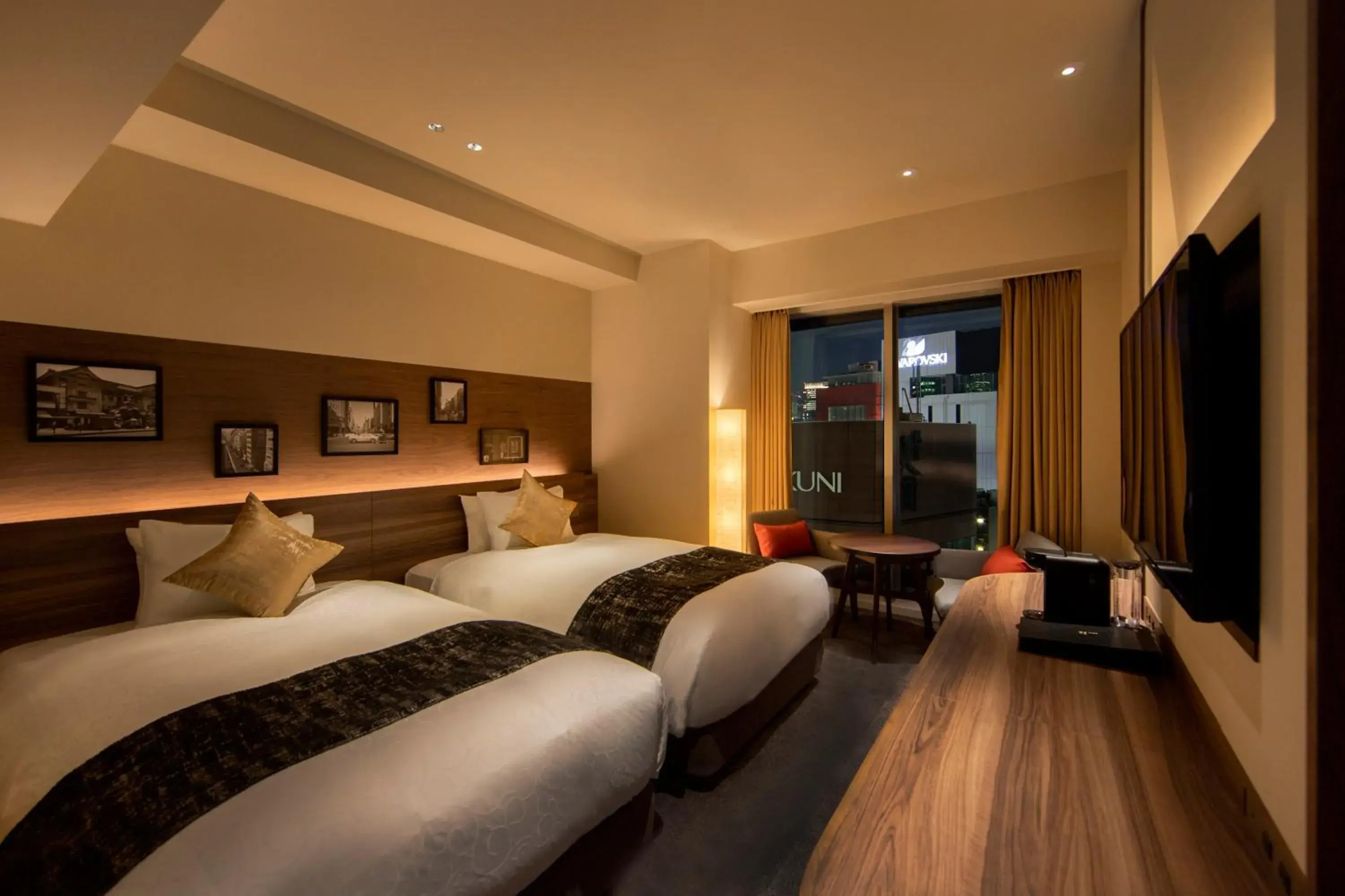 Photo of the whole room, Bed in karaksa hotel premier Tokyo Ginza