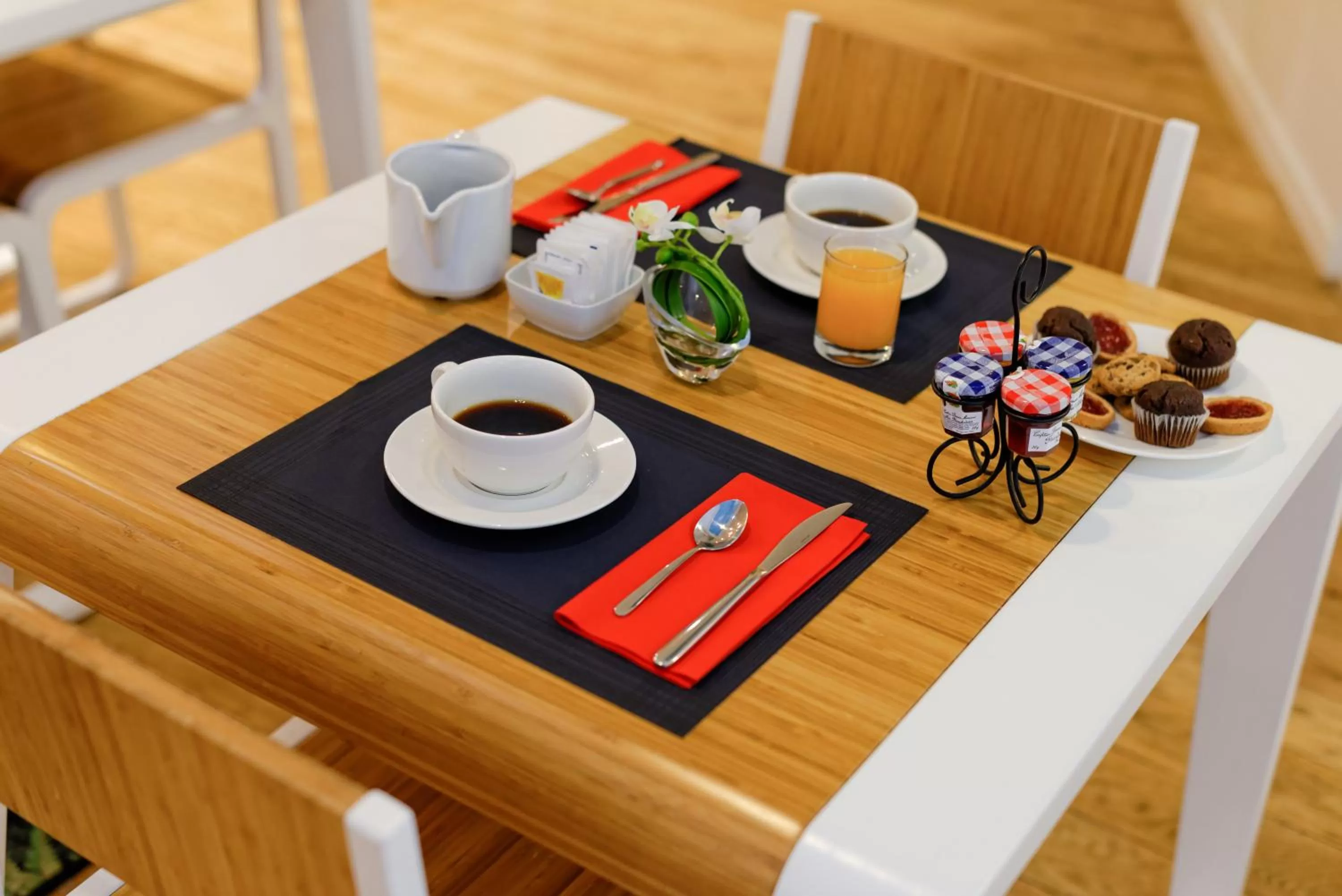 Breakfast in Hotel George - Astotel