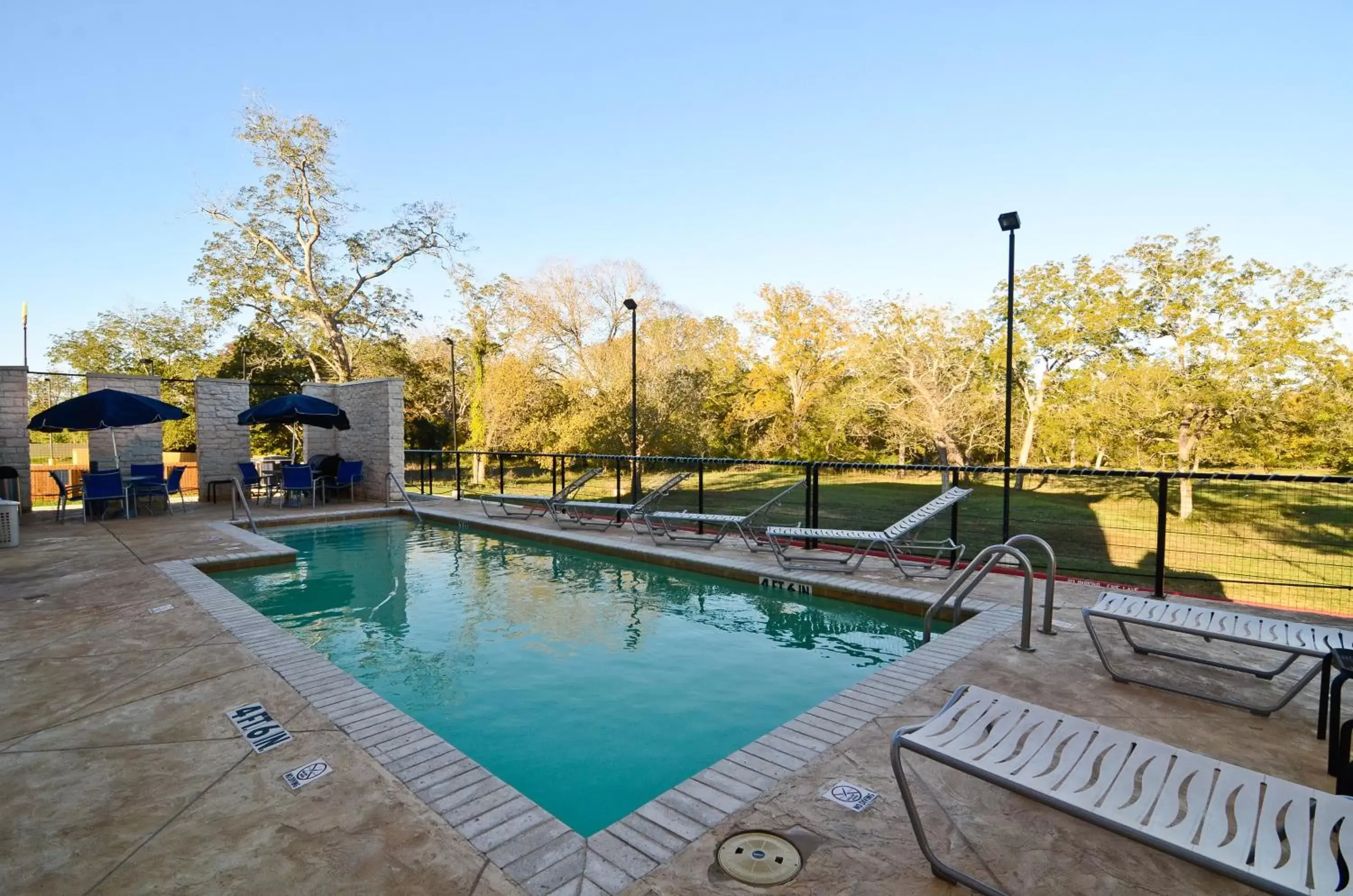 Day, Swimming Pool in Baymont by Wyndham Columbus