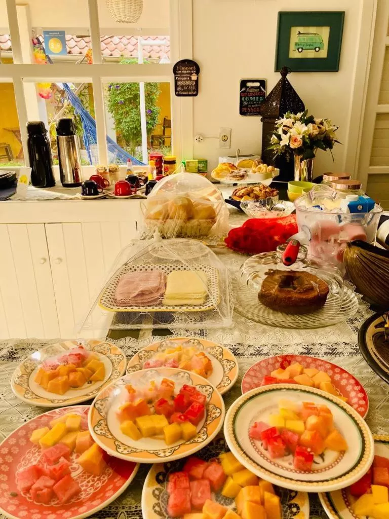 Breakfast in MOA Pousada