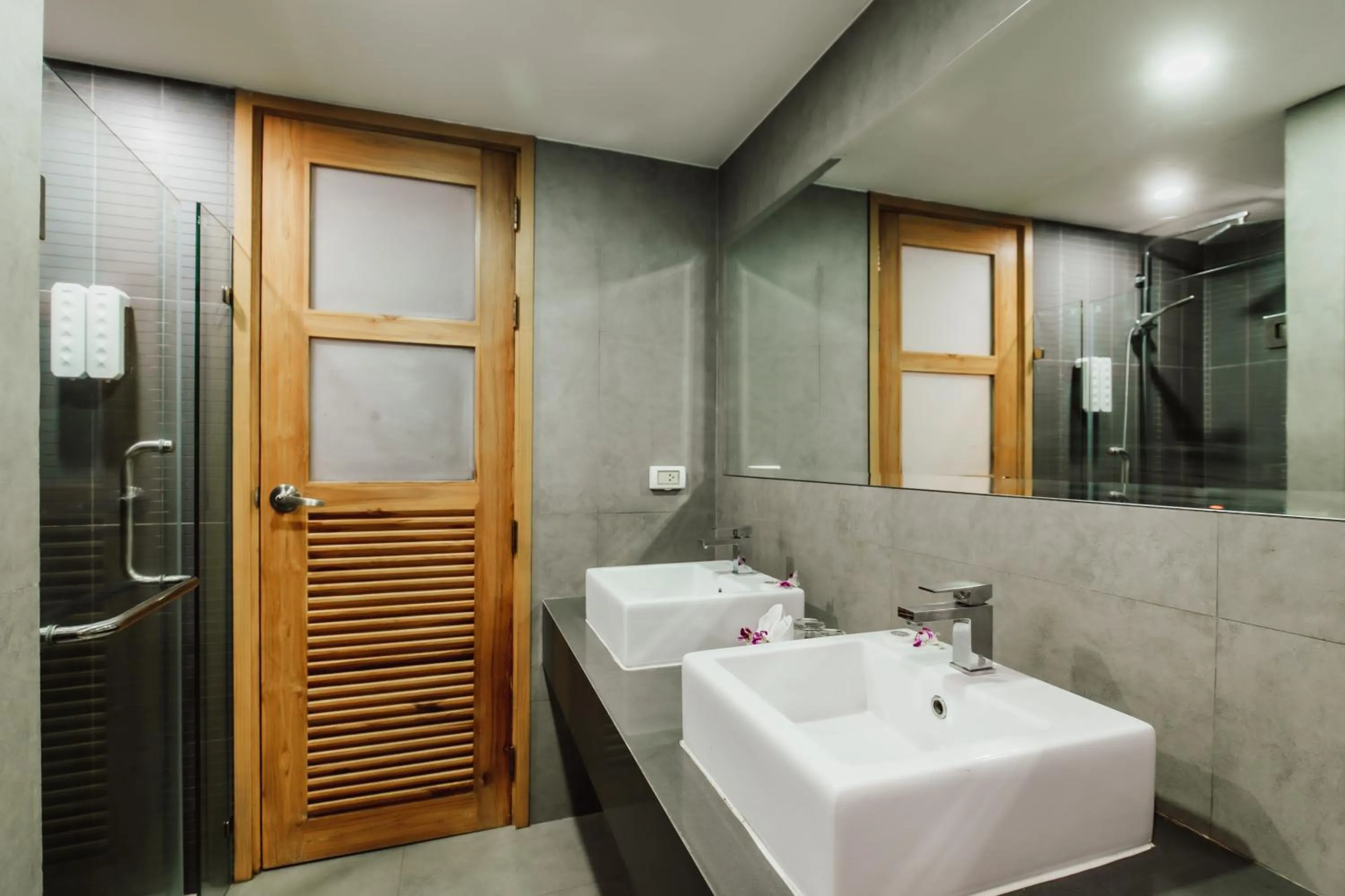 Bathroom in The Lunar Patong