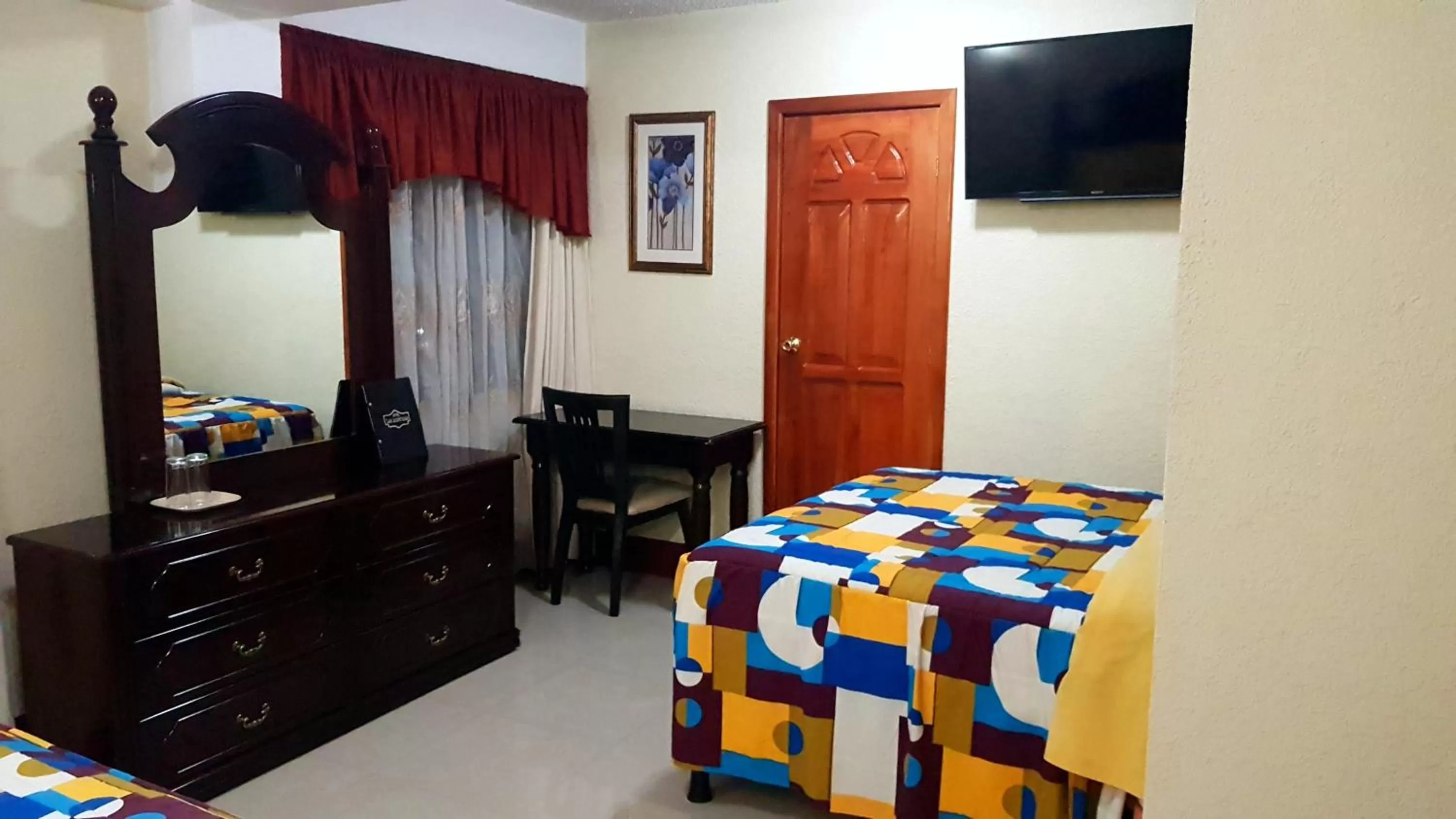 Bed in Hotel Las Americas