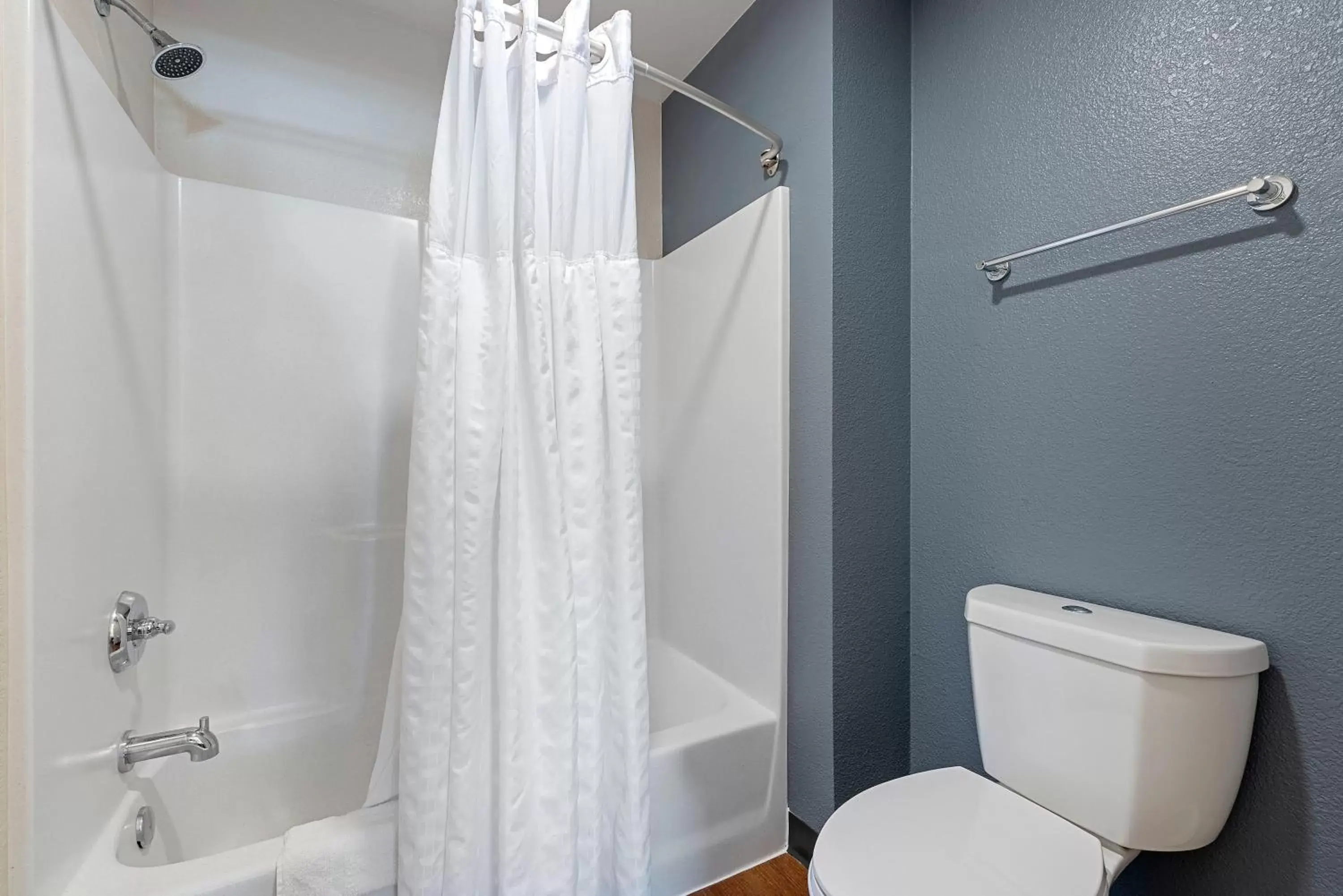 Bathroom in Extended Stay America Suites - Fremont - Newark