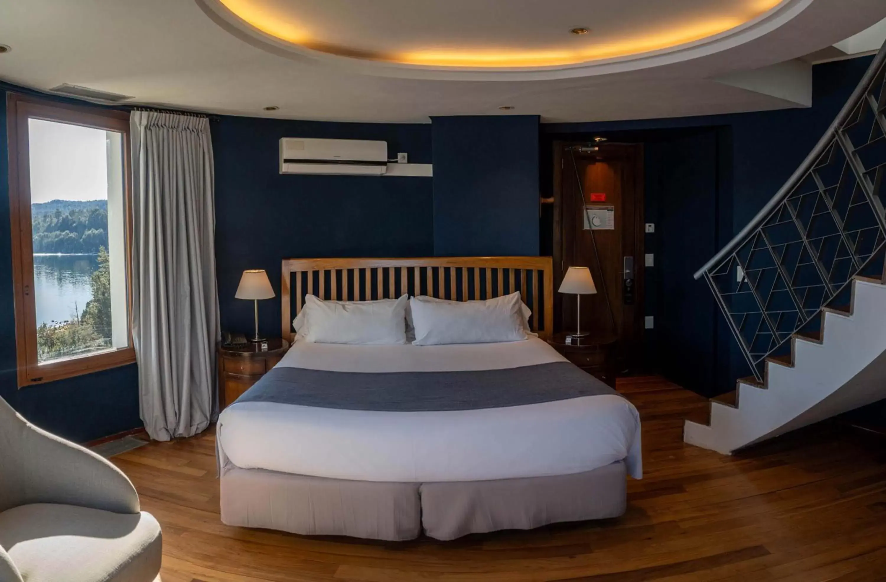 Deluxe Double Room with Lake View in El Faro Boutique Hotel & Spa by DON