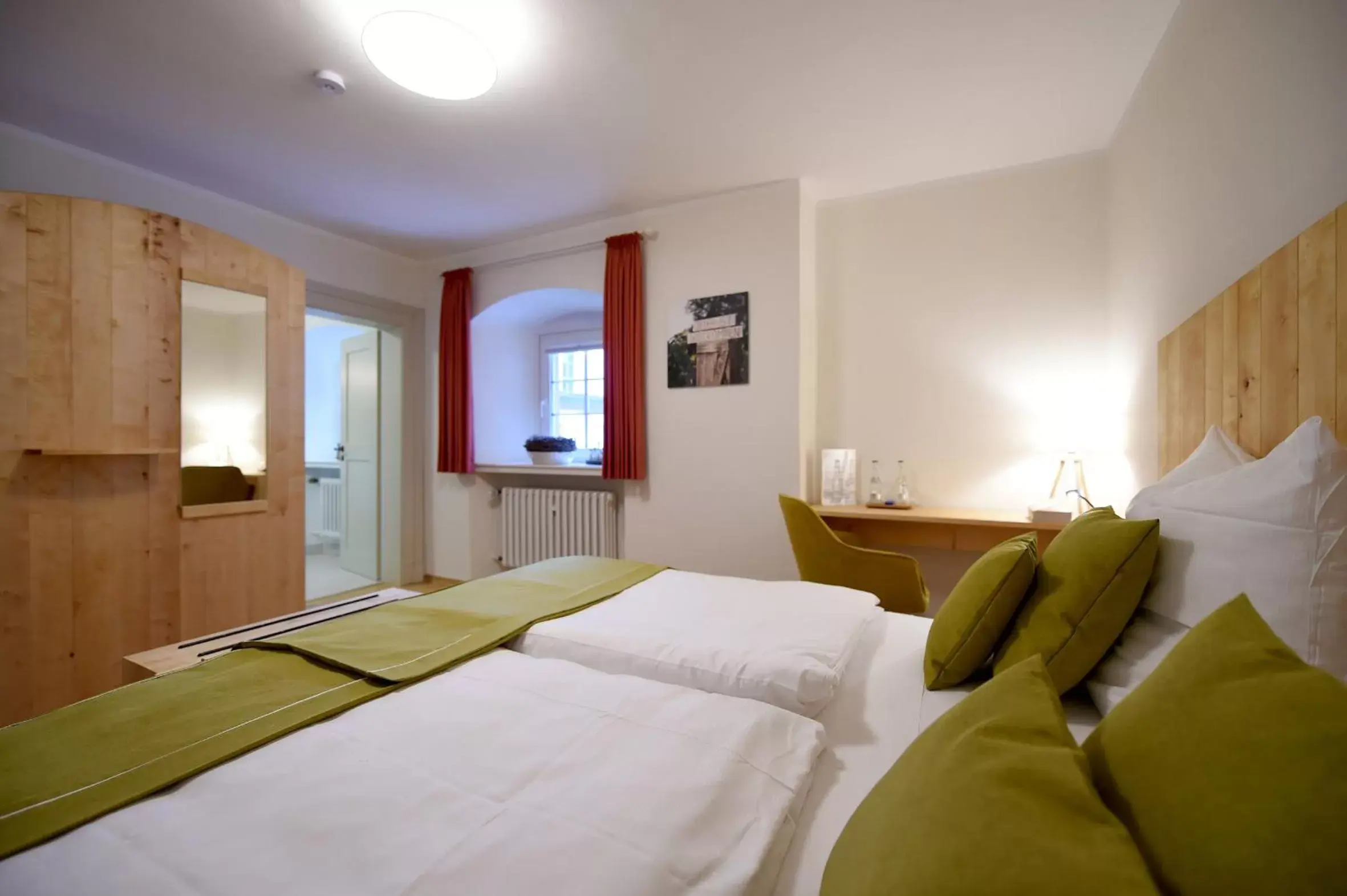 Double Room in Kloster Frauenberg Double Room in Kloster Frauenberg