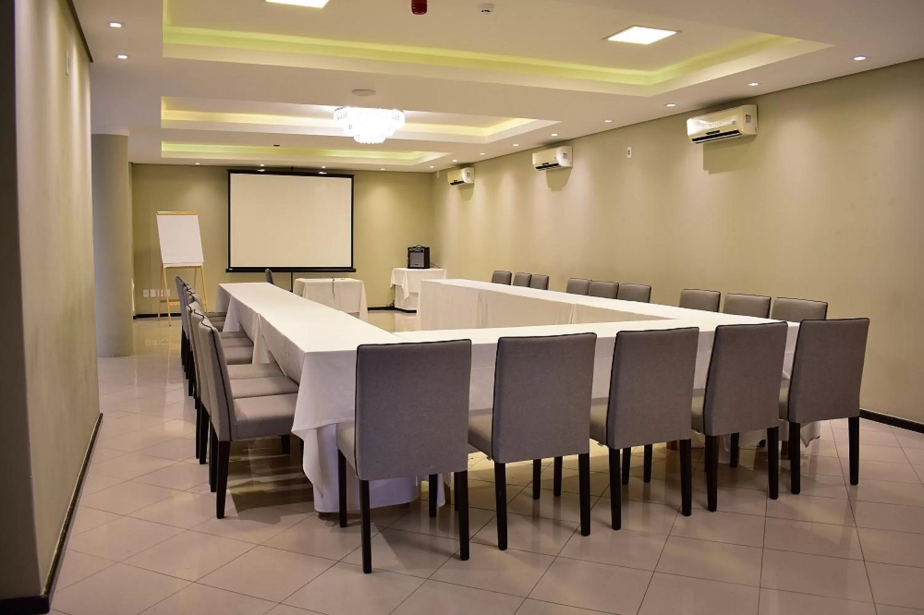 Meeting/conference room in Sandri Palace Hotel