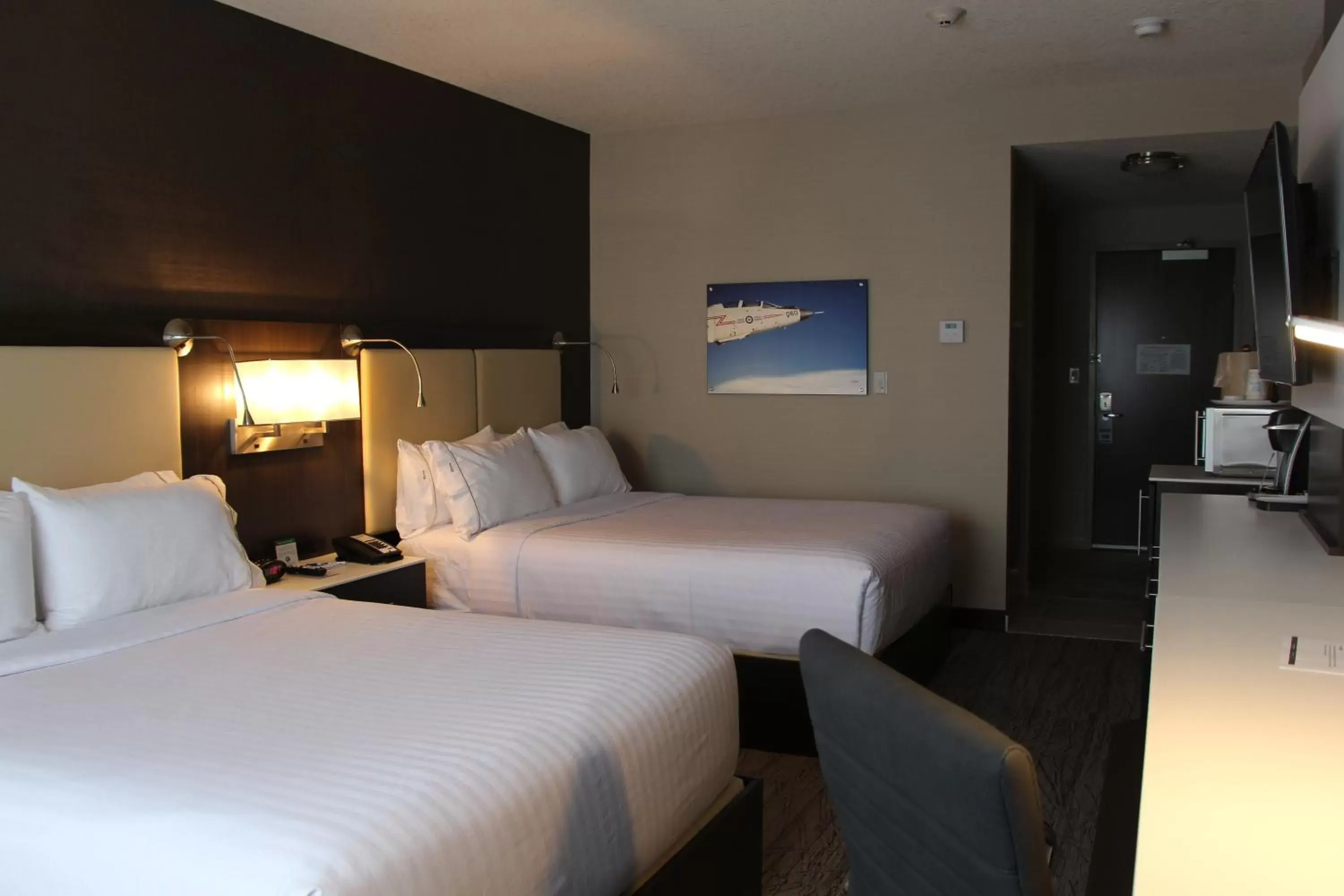 Photo of the whole room, Bed in Holiday Inn Express & Suites Cold Lake, an IHG Hotel