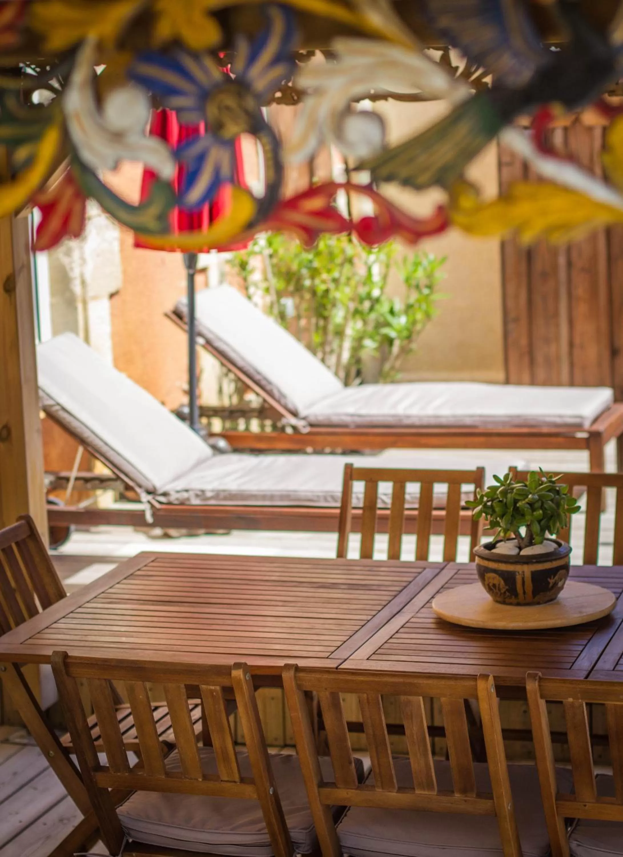 Patio in VILLA ZENITH Hostel - LA MAISON