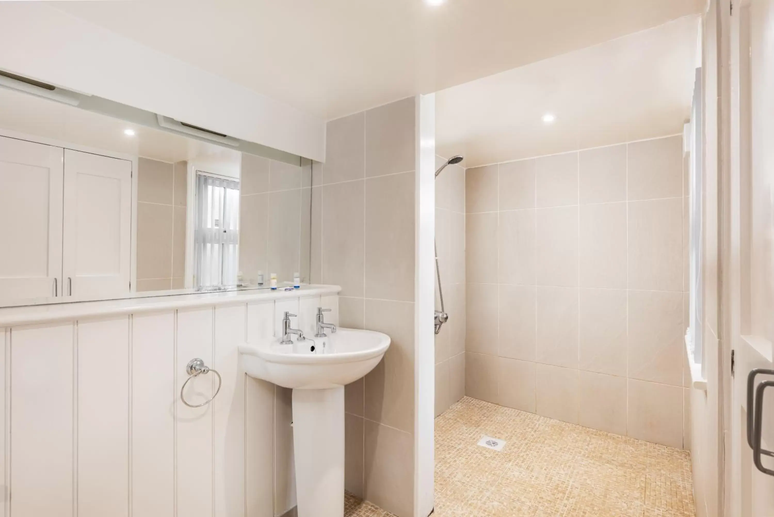 Bathroom in Discovery Accommodation