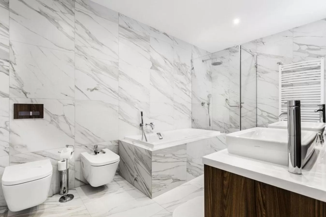 Shower in Hotel Elektor Premium