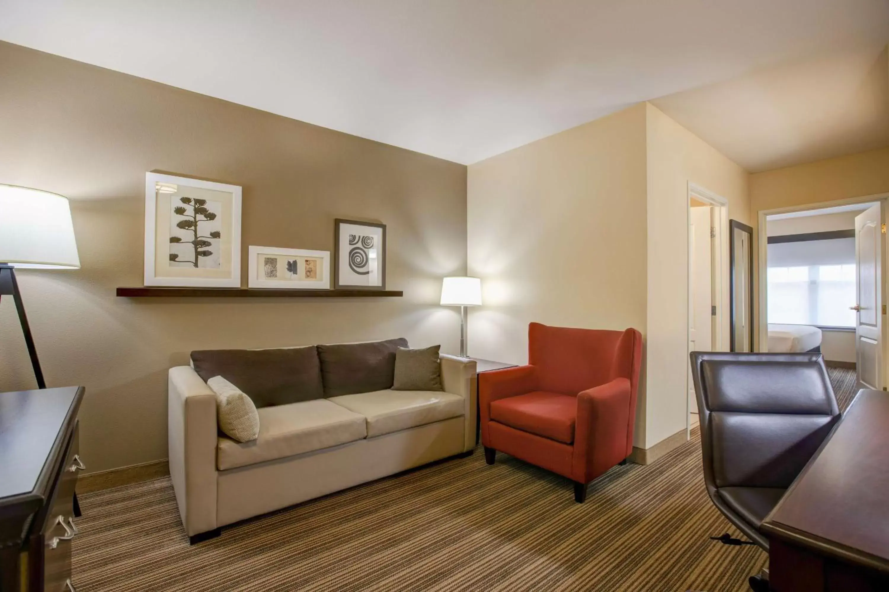 Photo of the whole room, Seating Area in Country Inn & Suites by Radisson, Red Wing, MN