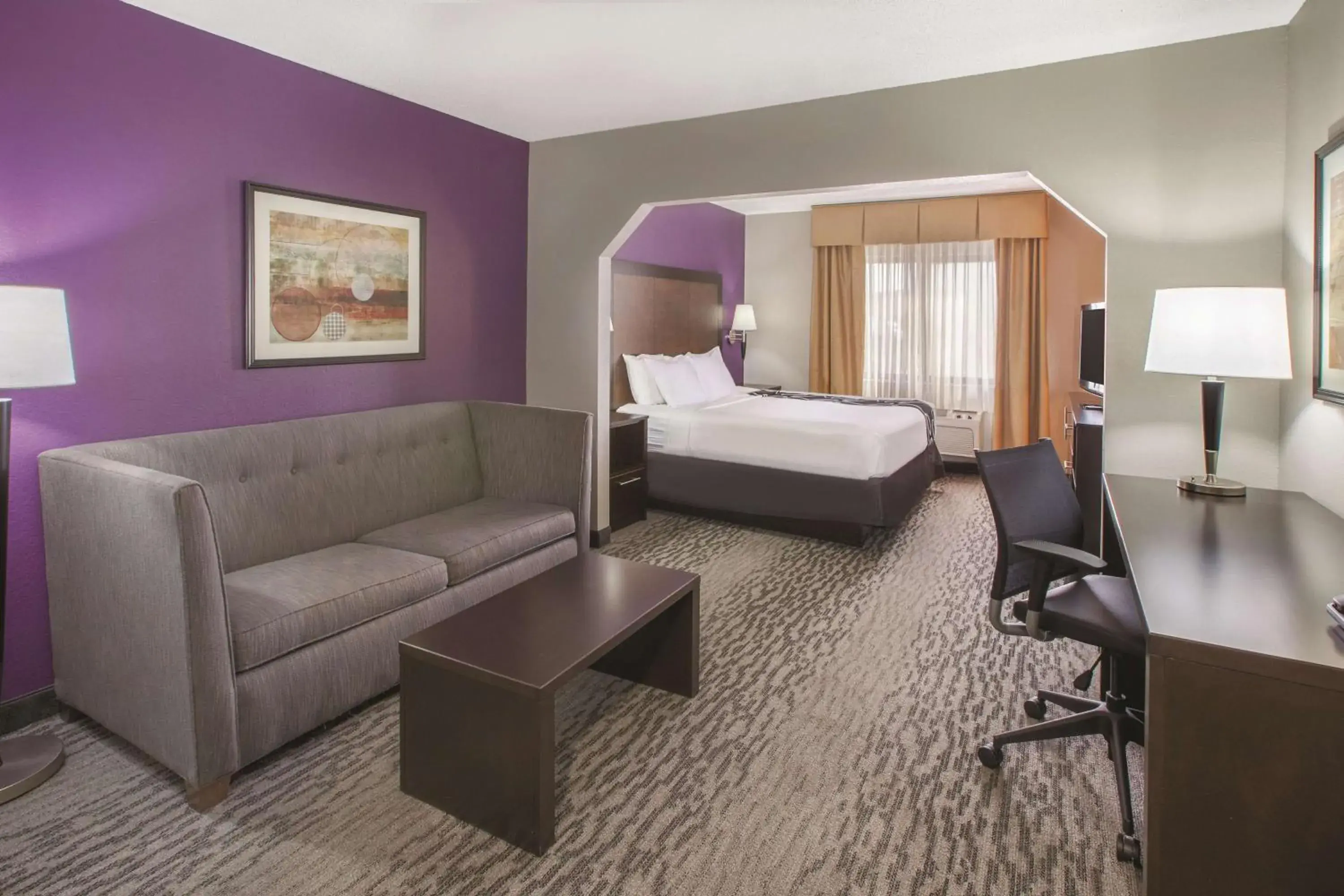 Photo of the whole room in La Quinta Inn & Suites by Wyndham Erie