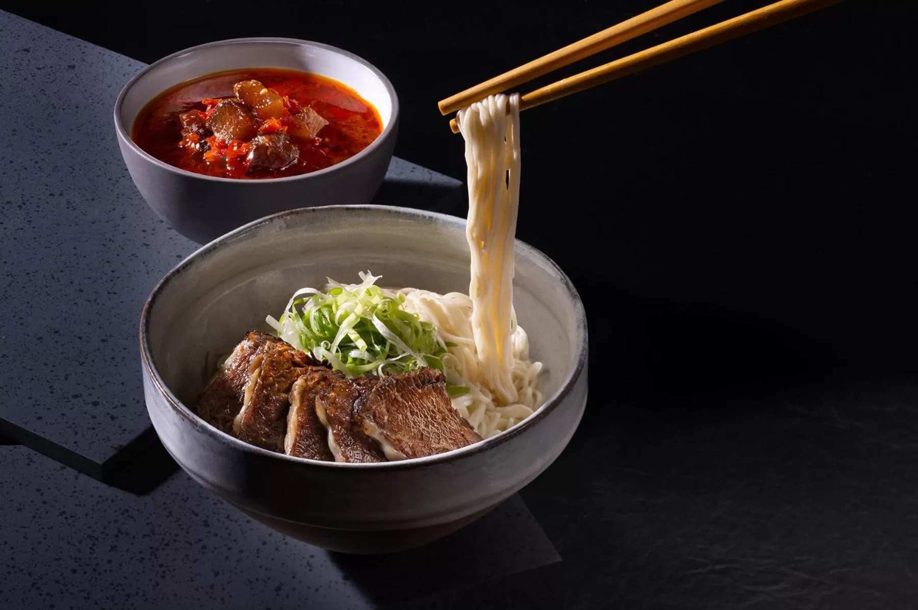 Restaurant/places to eat in Oasis Aurum 181 Hotel