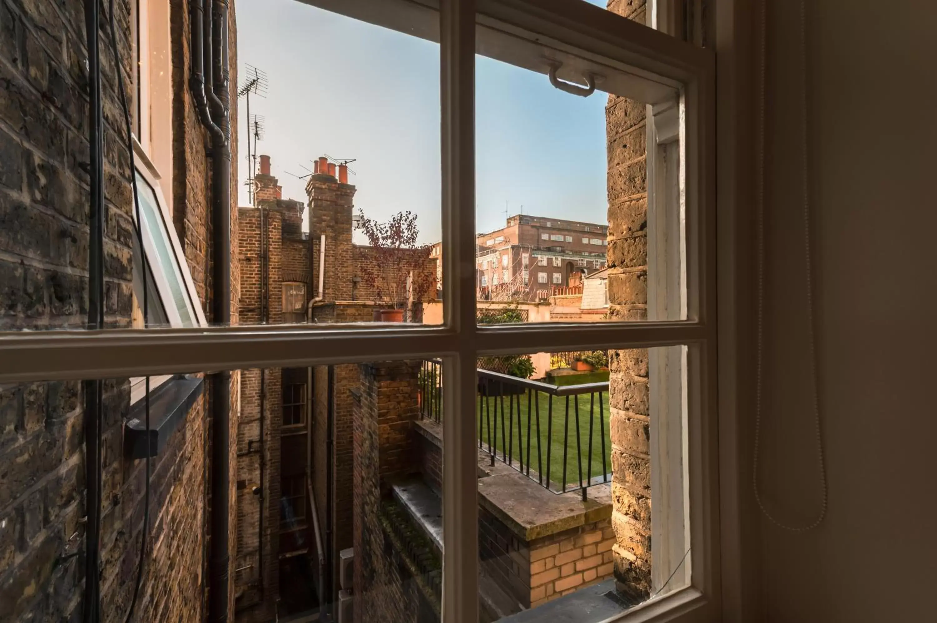 City view in 44 Curzon Street by Mansley