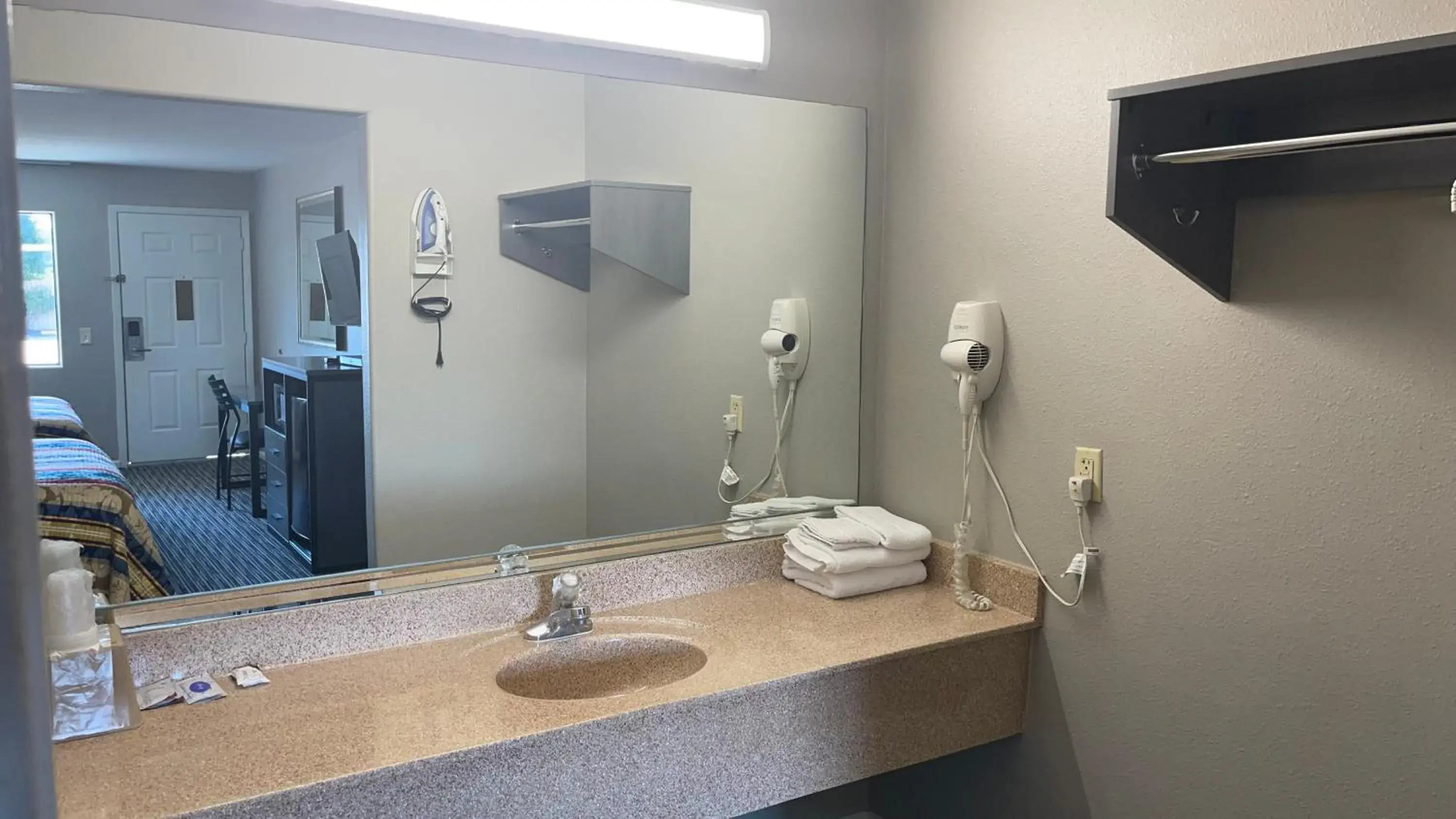 Bathroom in Executive Inn and Suites Houston