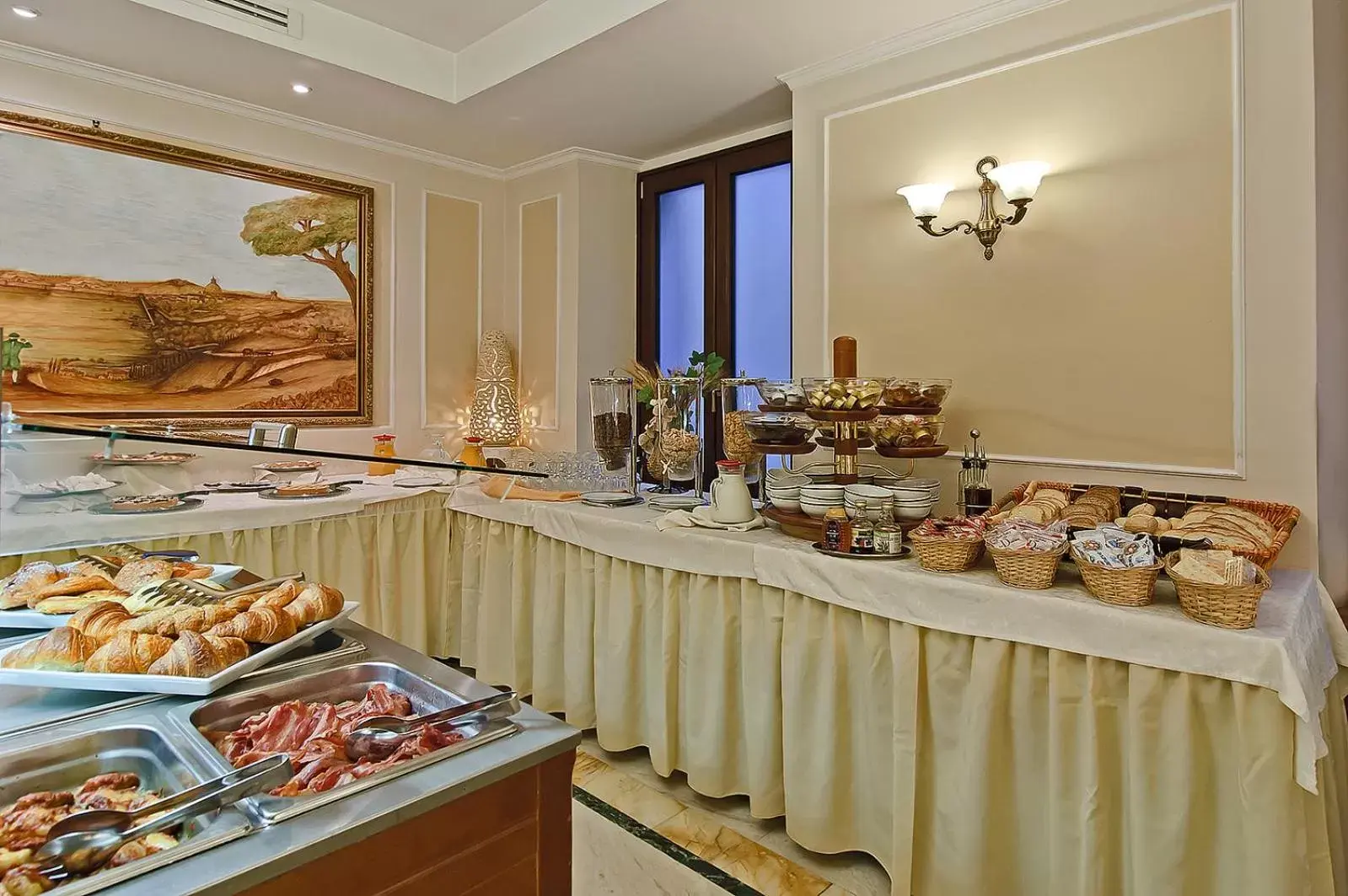 Breakfast, Food in Tmark Hotel Vaticano