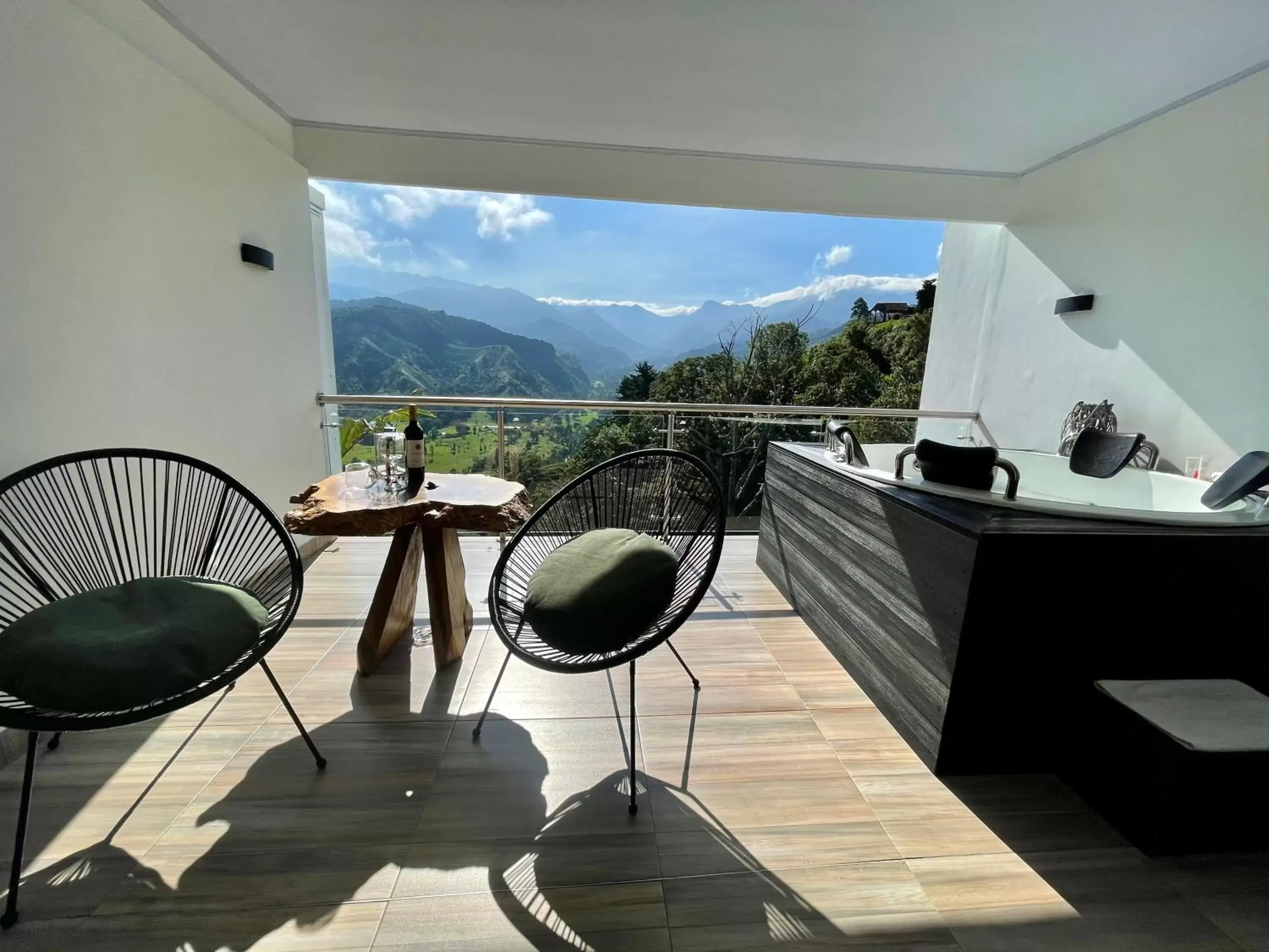 Mountain view, Balcony/Terrace in Hotel El Mirador del Cocora