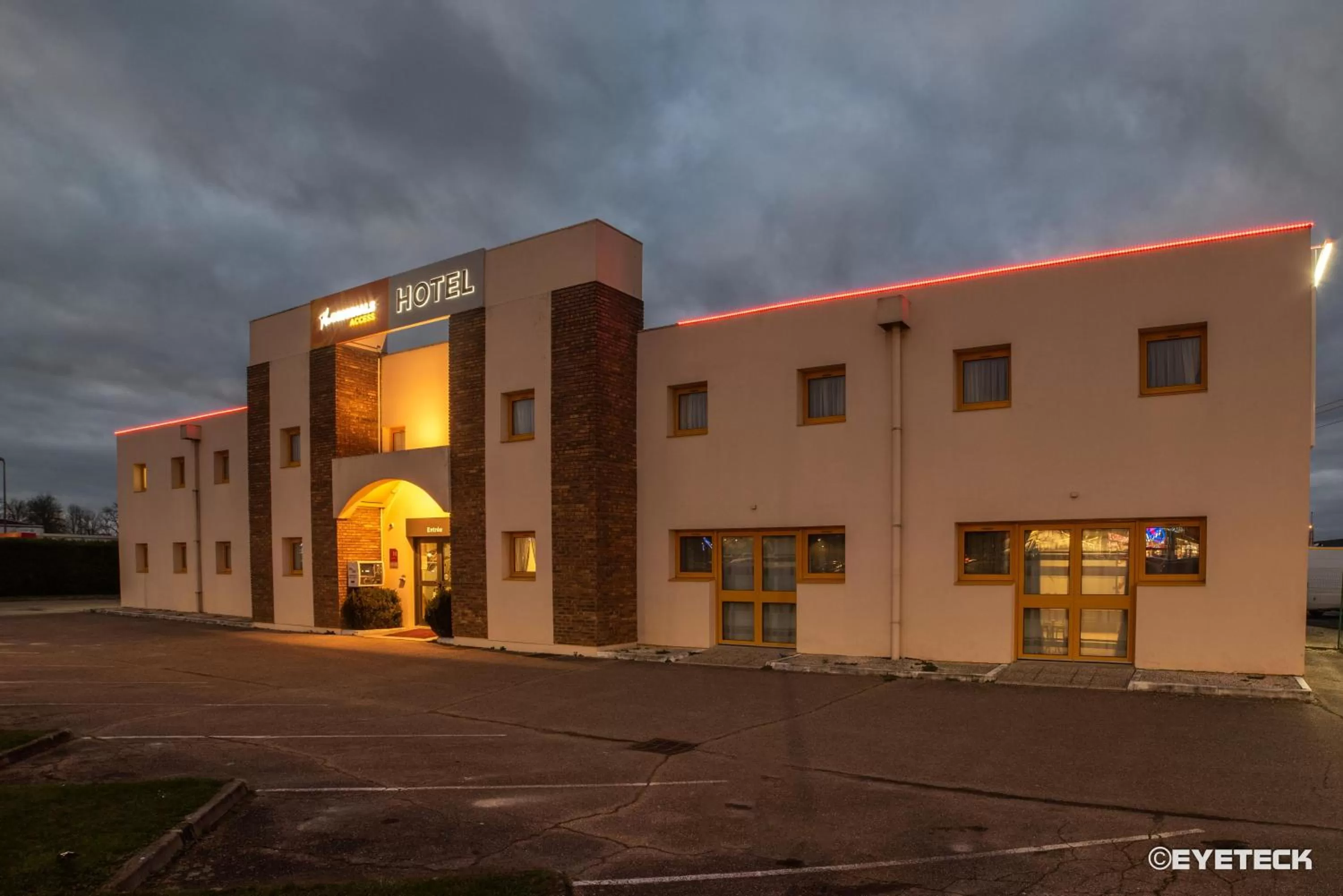 Hôtel The Originals Access, Bourges Nord Saint-Doulchard