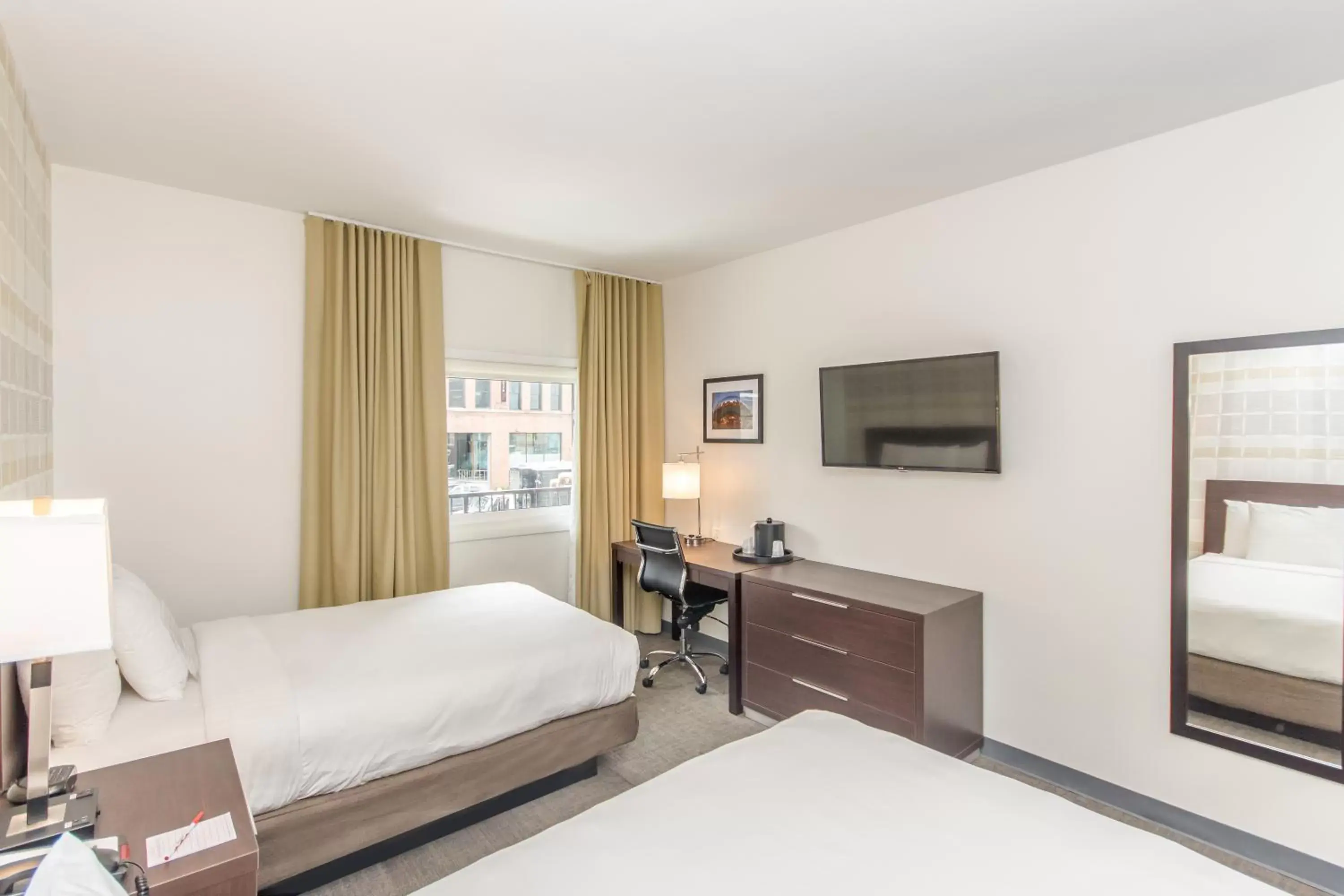 View (from property/room), Bed in Ohio House Motel View (from property/room), Bed in Ohio House Motel