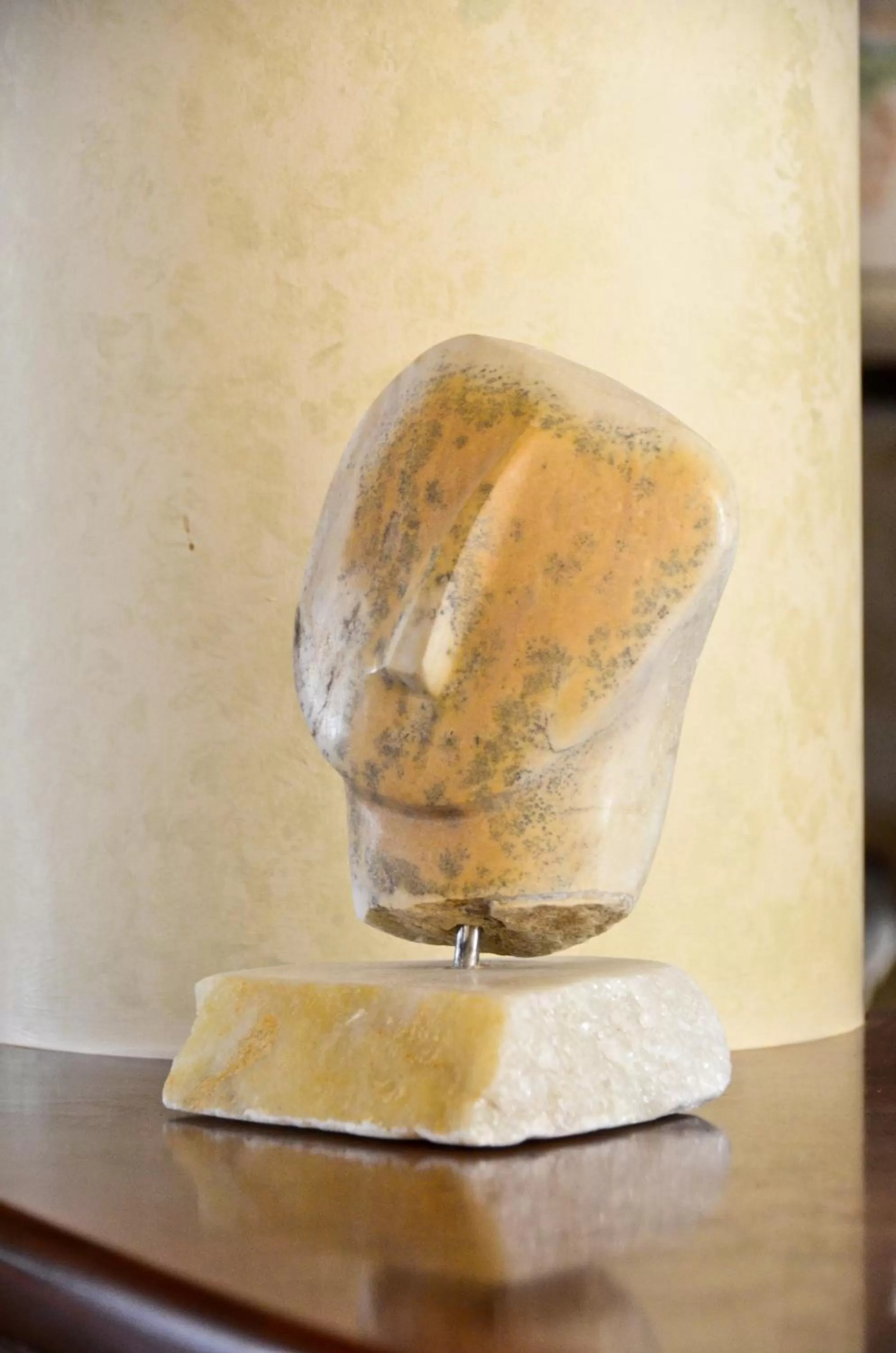 Decorative detail in Hotel Grotta