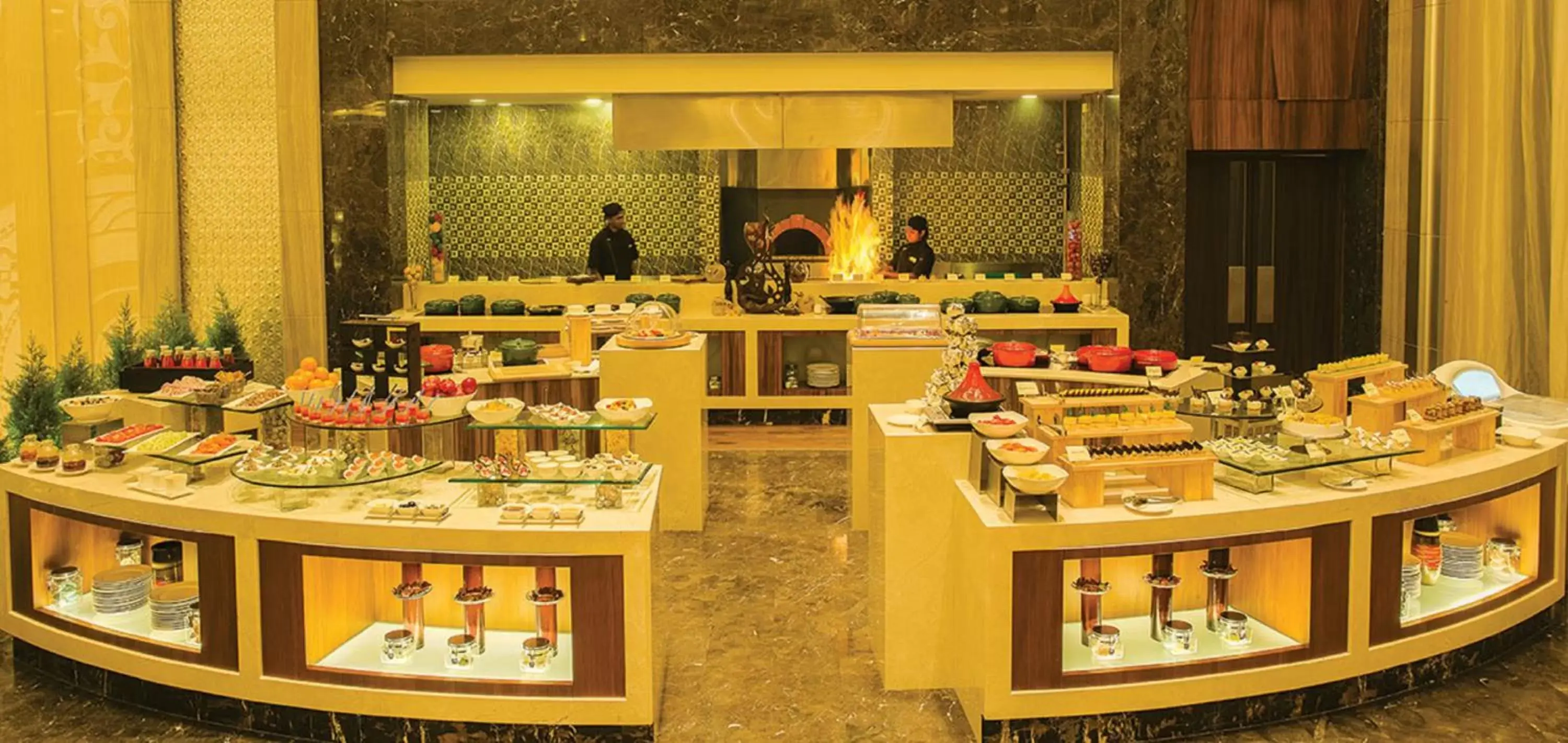 Buffet breakfast, Restaurant/Places to Eat in Radisson Blu Plaza Hotel Mysore
