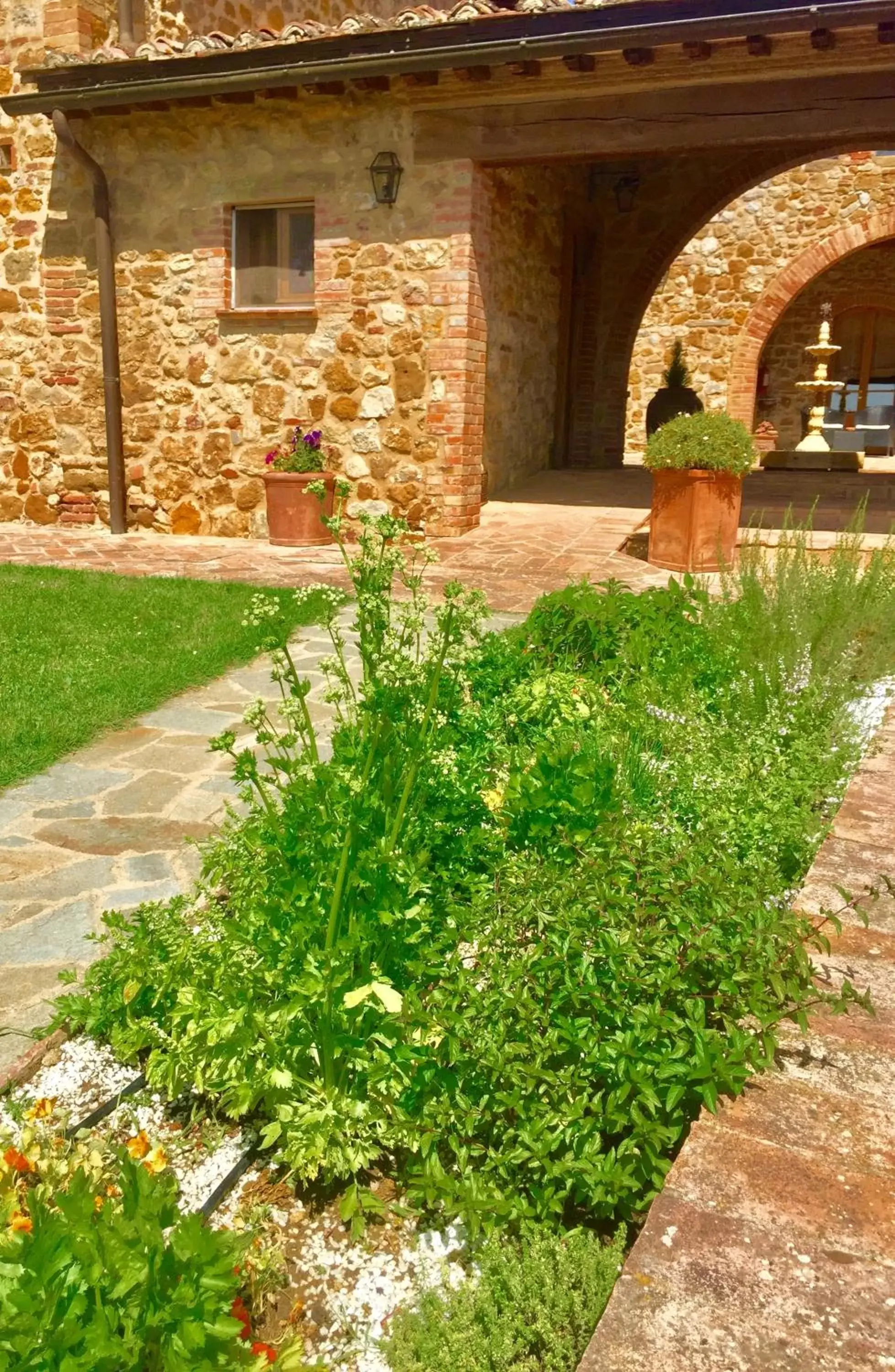 Facade/entrance, Garden in Locanda Vesuna