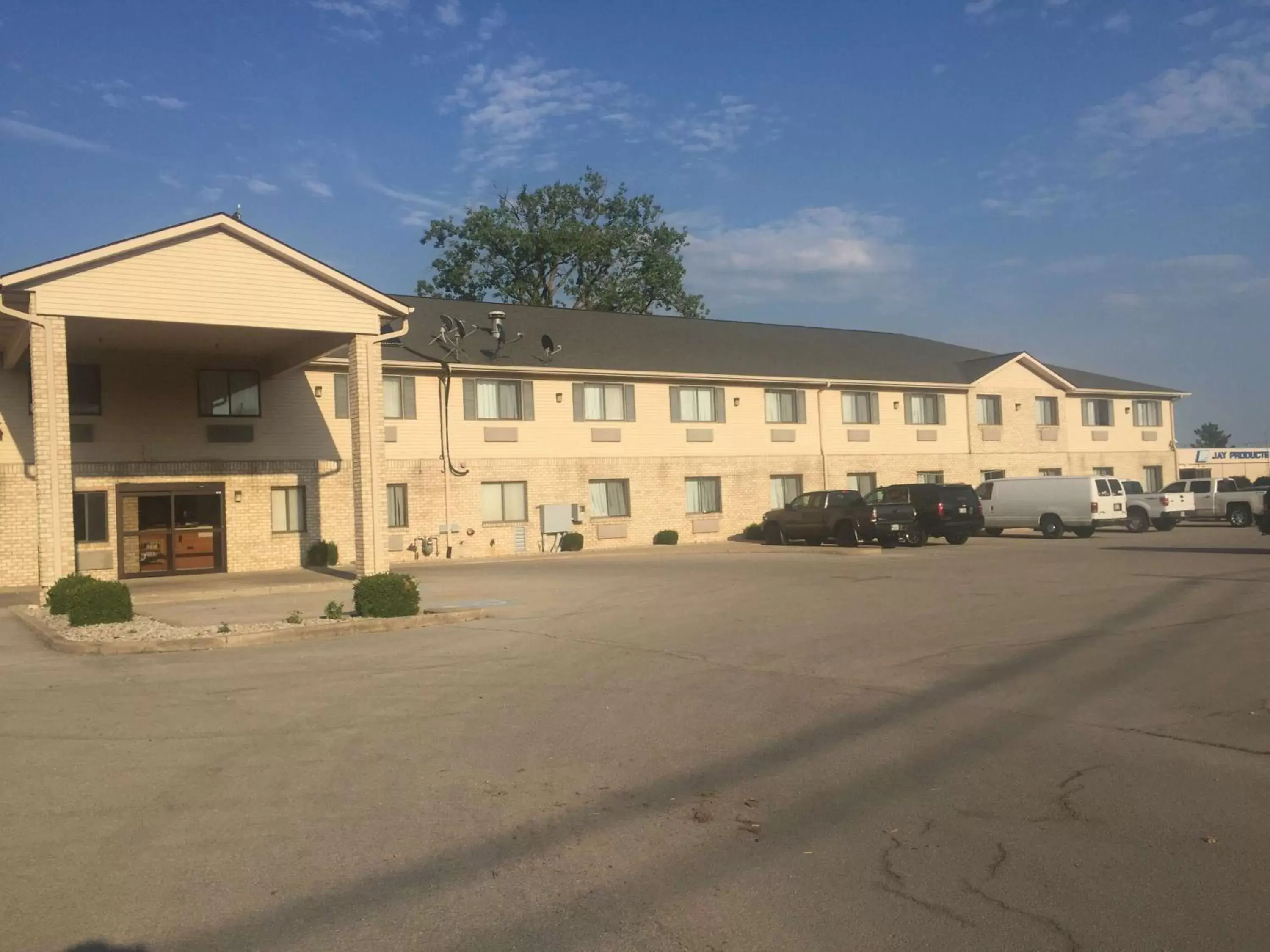 Property Building in Portland Inn - Indiana