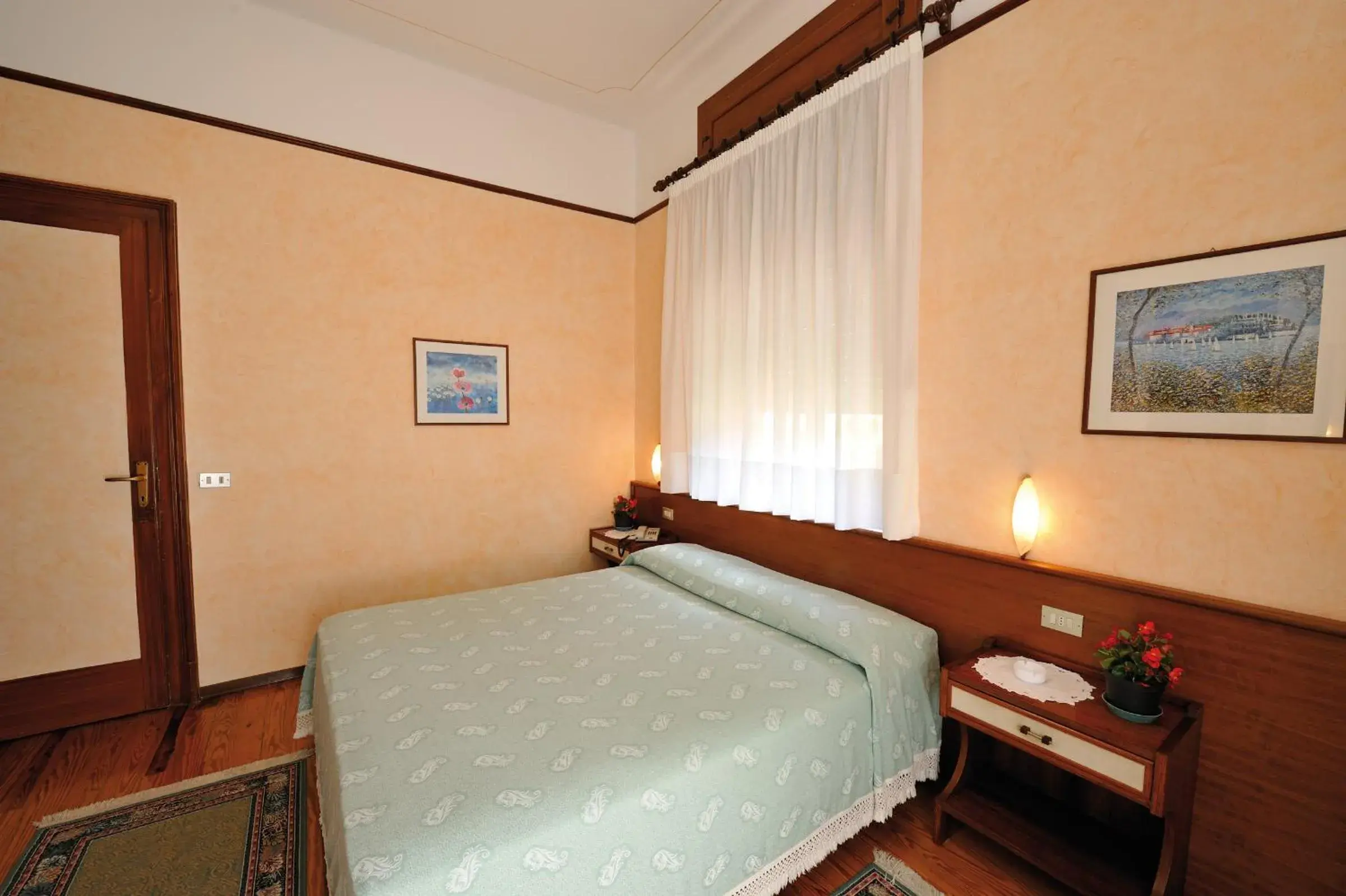 Bedroom, Bed in Hotel Villa Mon Toc