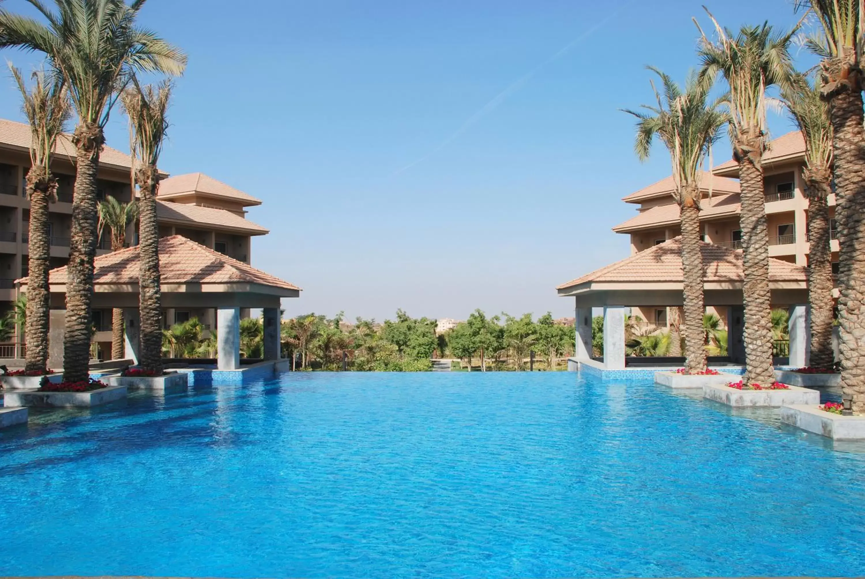 Swimming Pool in Dusit Thani LakeView Cairo