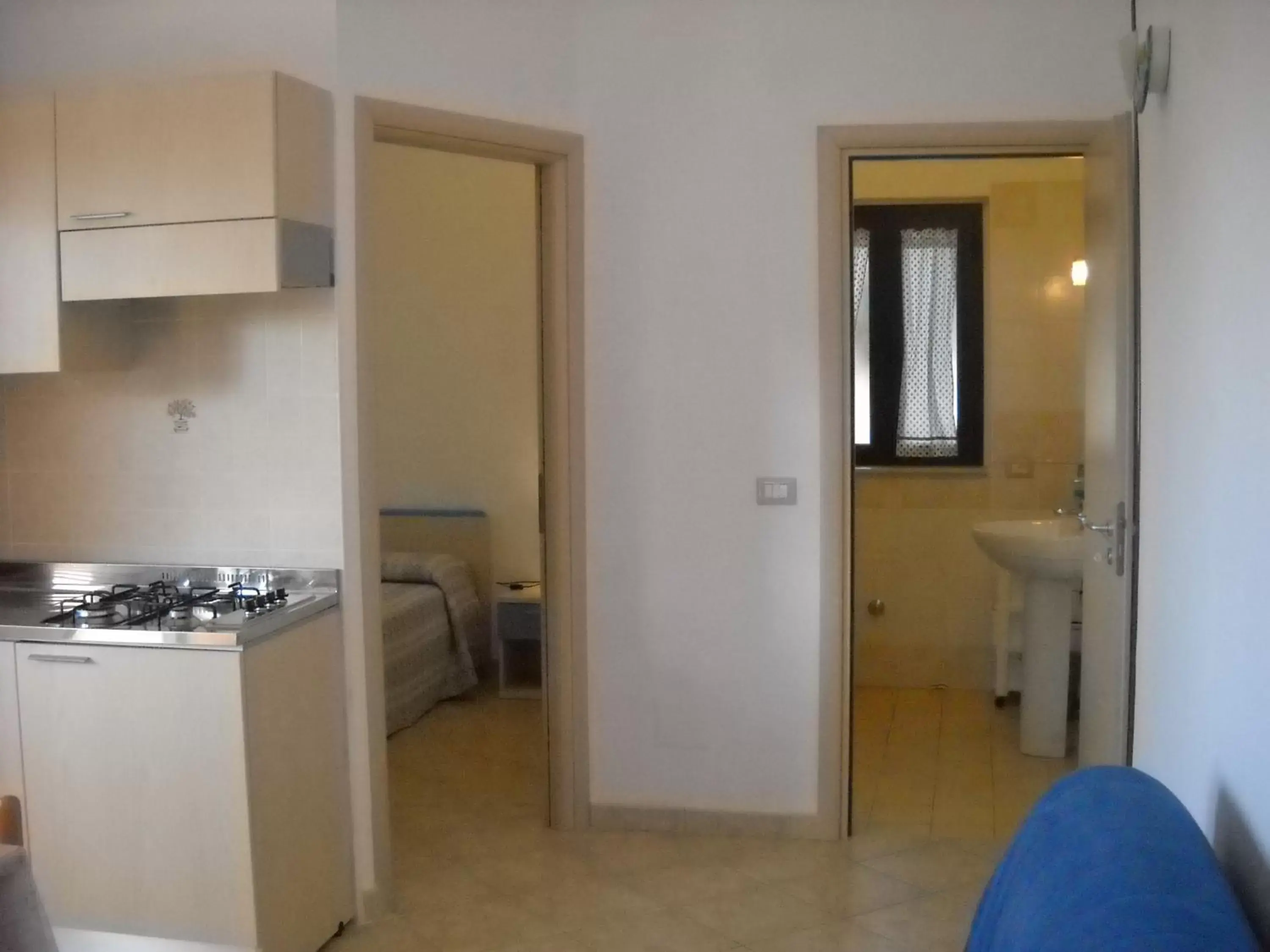 Kitchen/Kitchenette in Zagare Residence