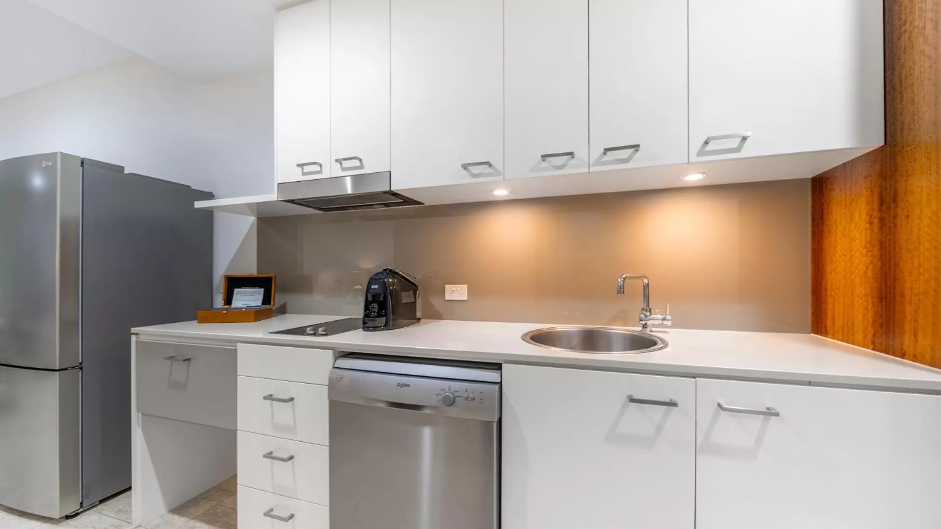 Kitchen or kitchenette in Oaks Casuarina Santai Resort