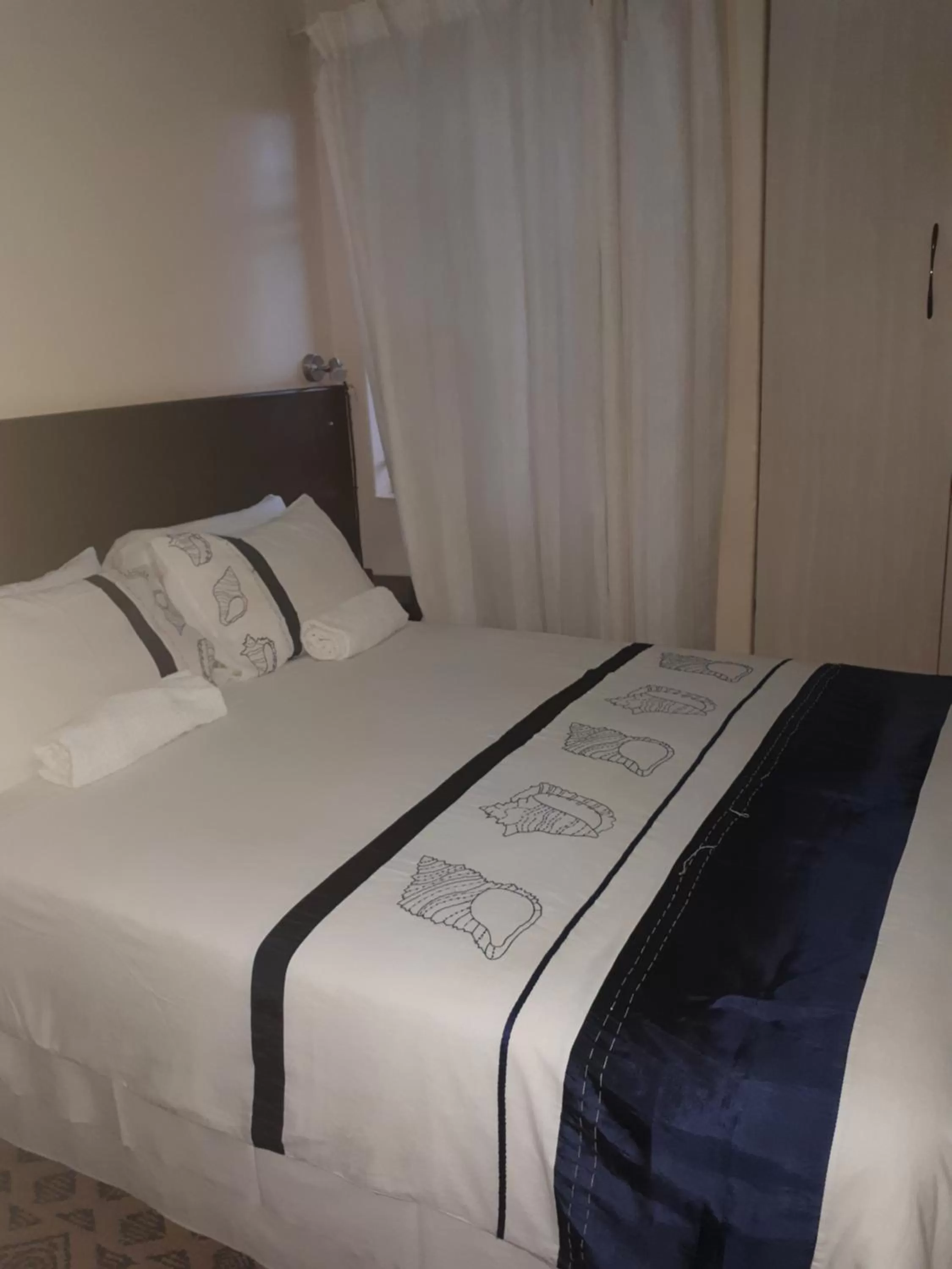 Double Room with Shared Bathroom in Vuya Nathi Bed and Breakfast