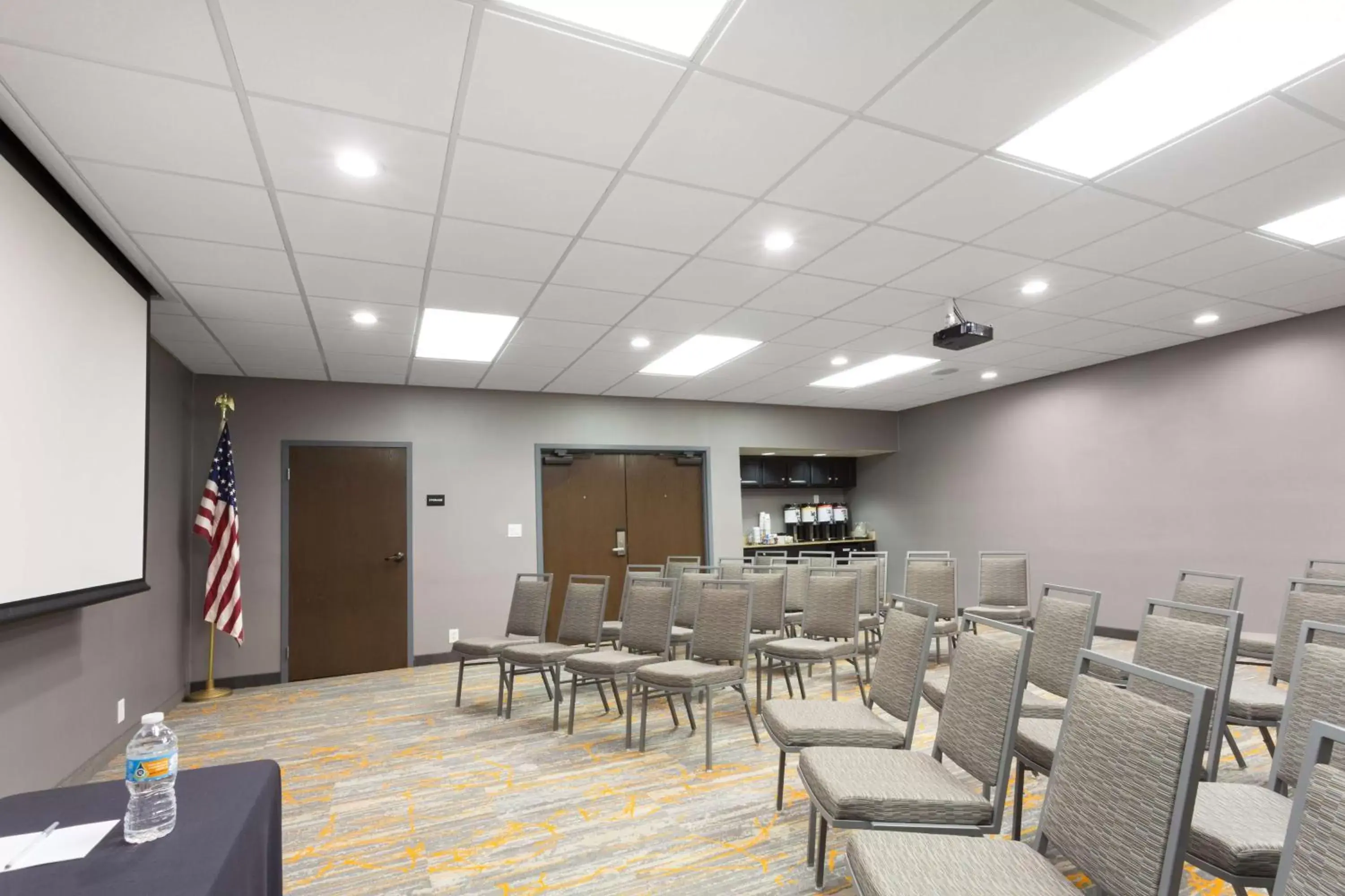 Meeting/conference room in Hampton Inn Pittsburgh/West Mifflin