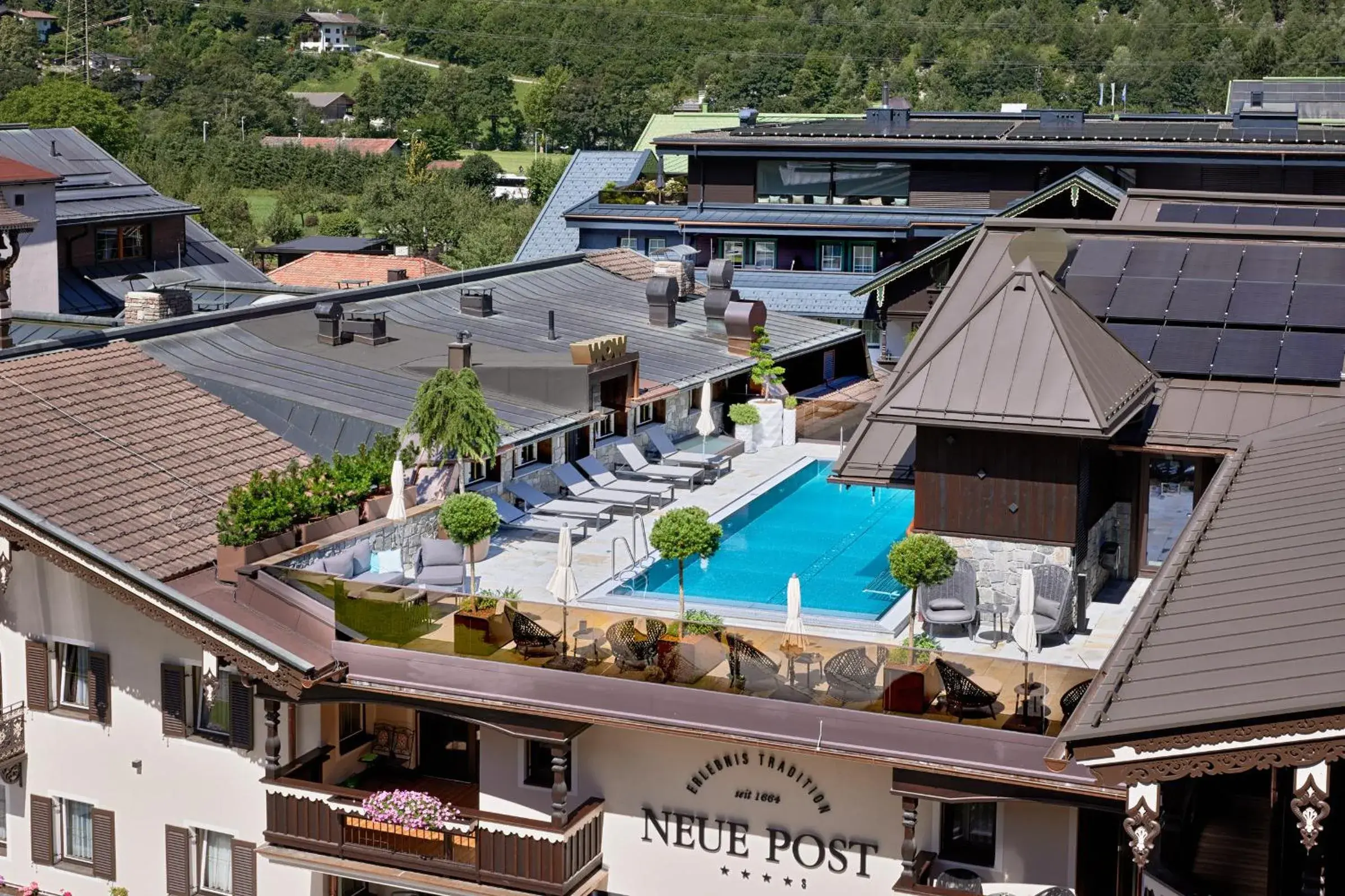 Property building, Pool View in Hotel Neue Post