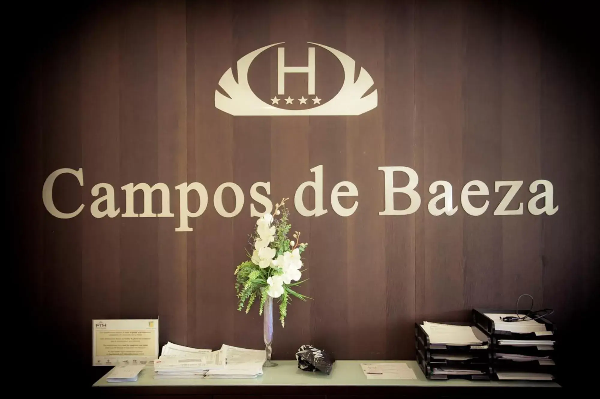 Property logo or sign, Restaurant/Places to Eat in Hotel Campos de Baeza