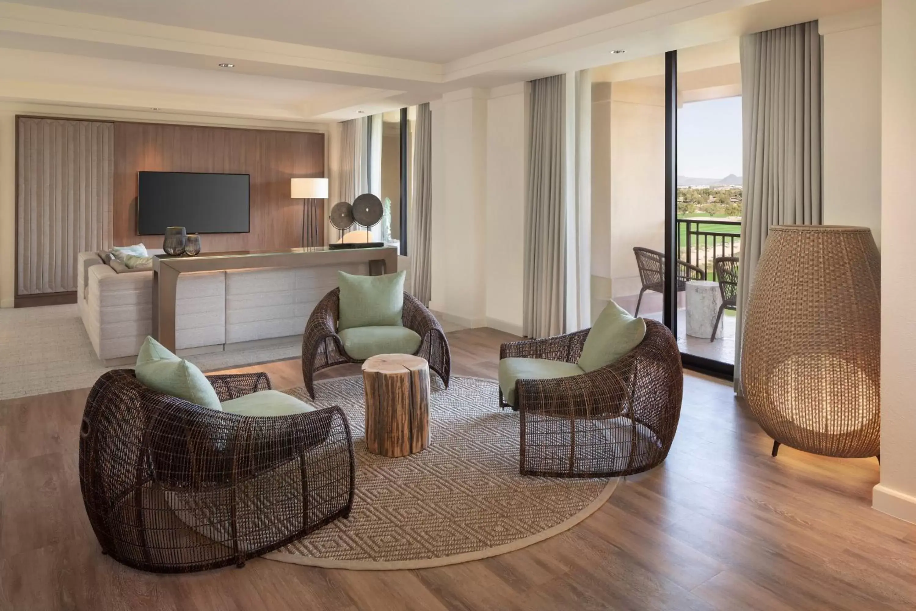 Living room, Seating Area in The Westin Kierland Resort & Spa