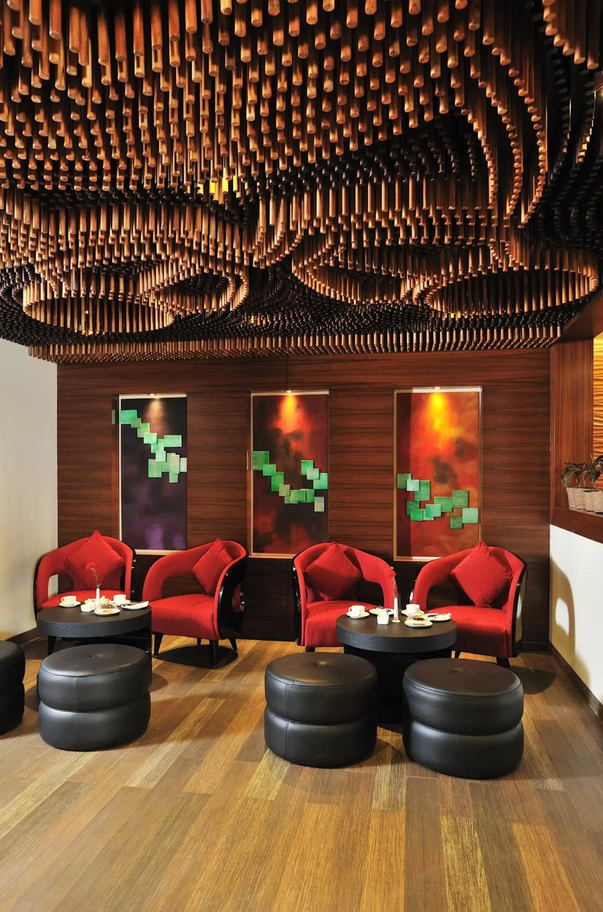 Lounge or bar in Marina- Shimla First Designer Boutique Hotel Lounge or bar in Marina- Shimla First Designer Boutique Hotel