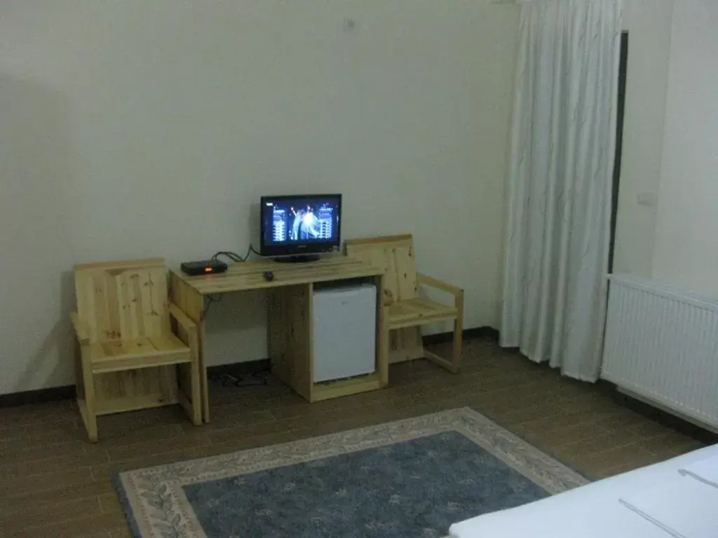 TV/Entertainment Center in Hotel Marub