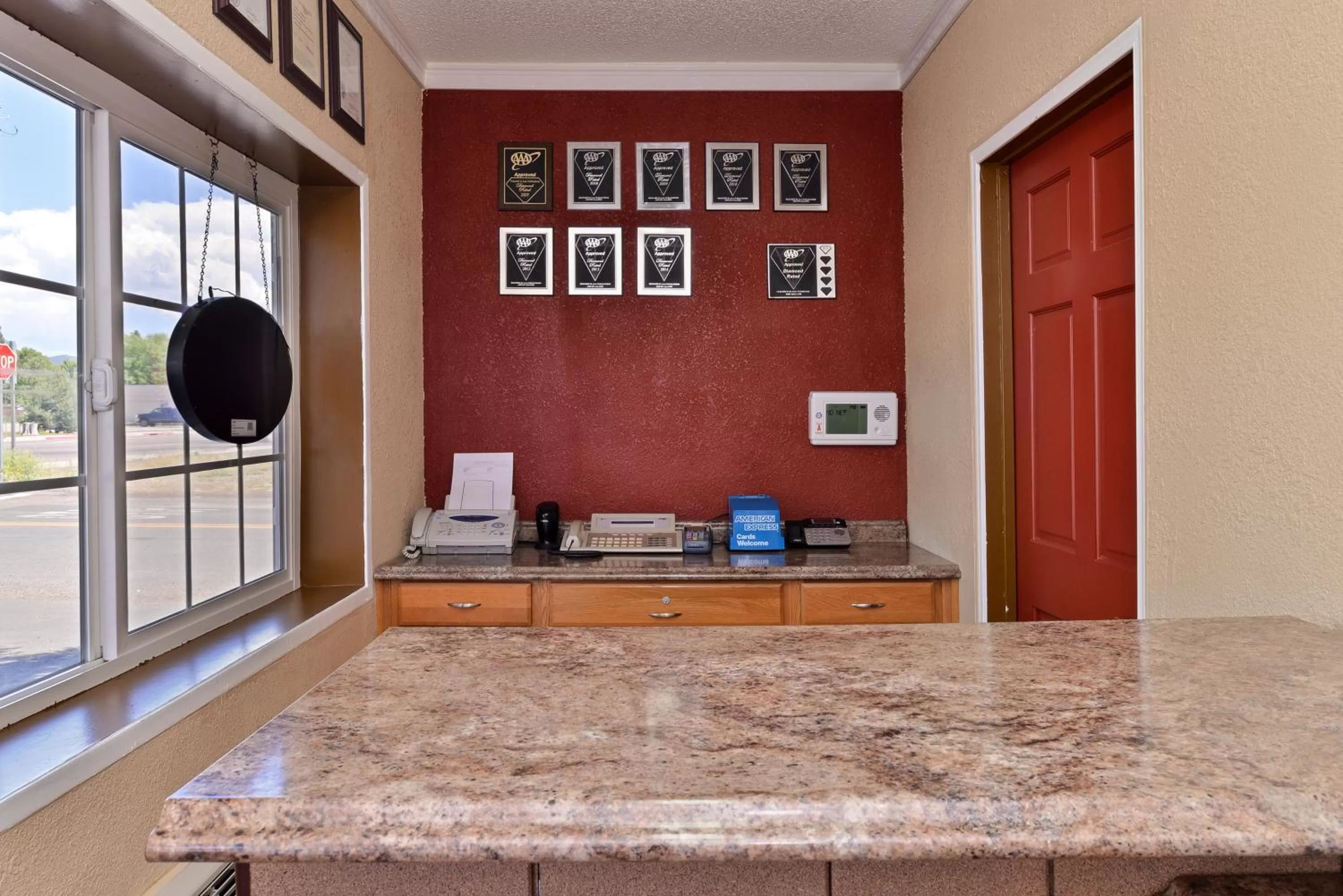 Lobby or reception in Golden Eagle Motel